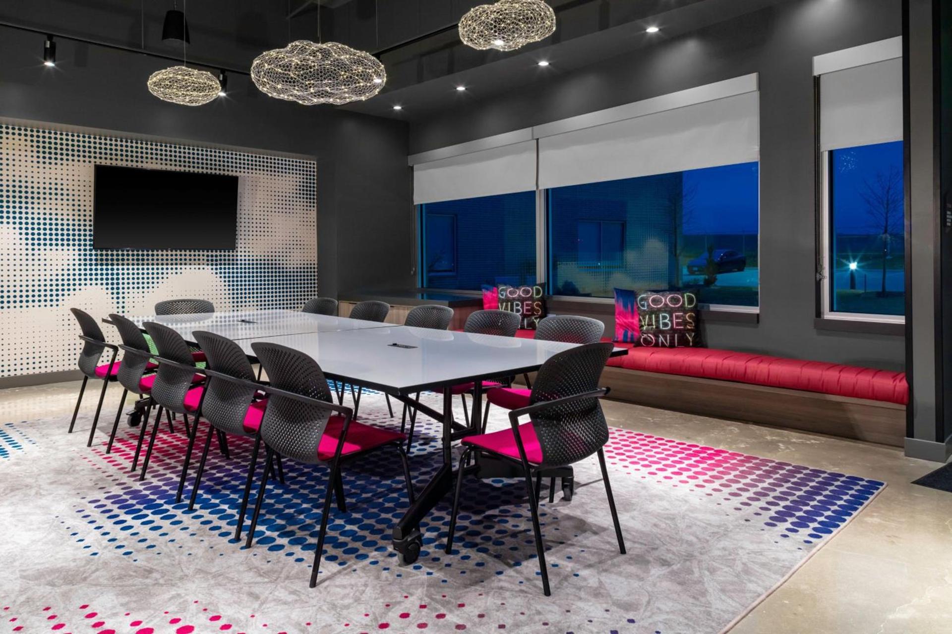 Aloft by Marriott Dallas Arlington South photo 26