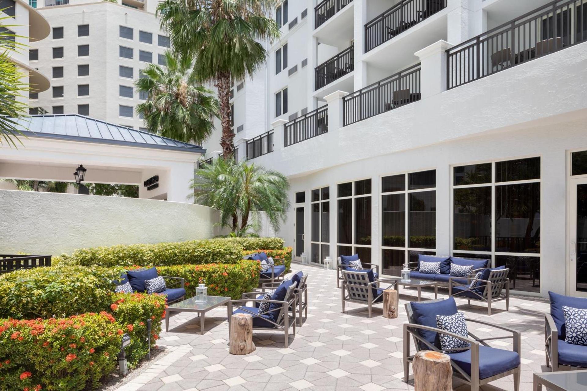 Courtyard Miami Dadeland photo 21