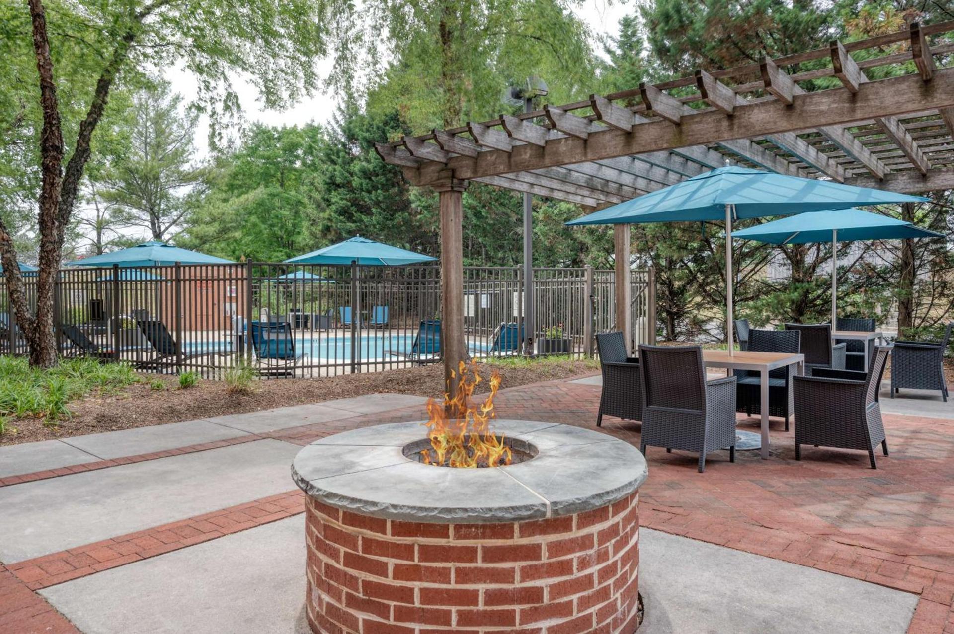 Hampton Inn Baltimore/White Marsh photo 11