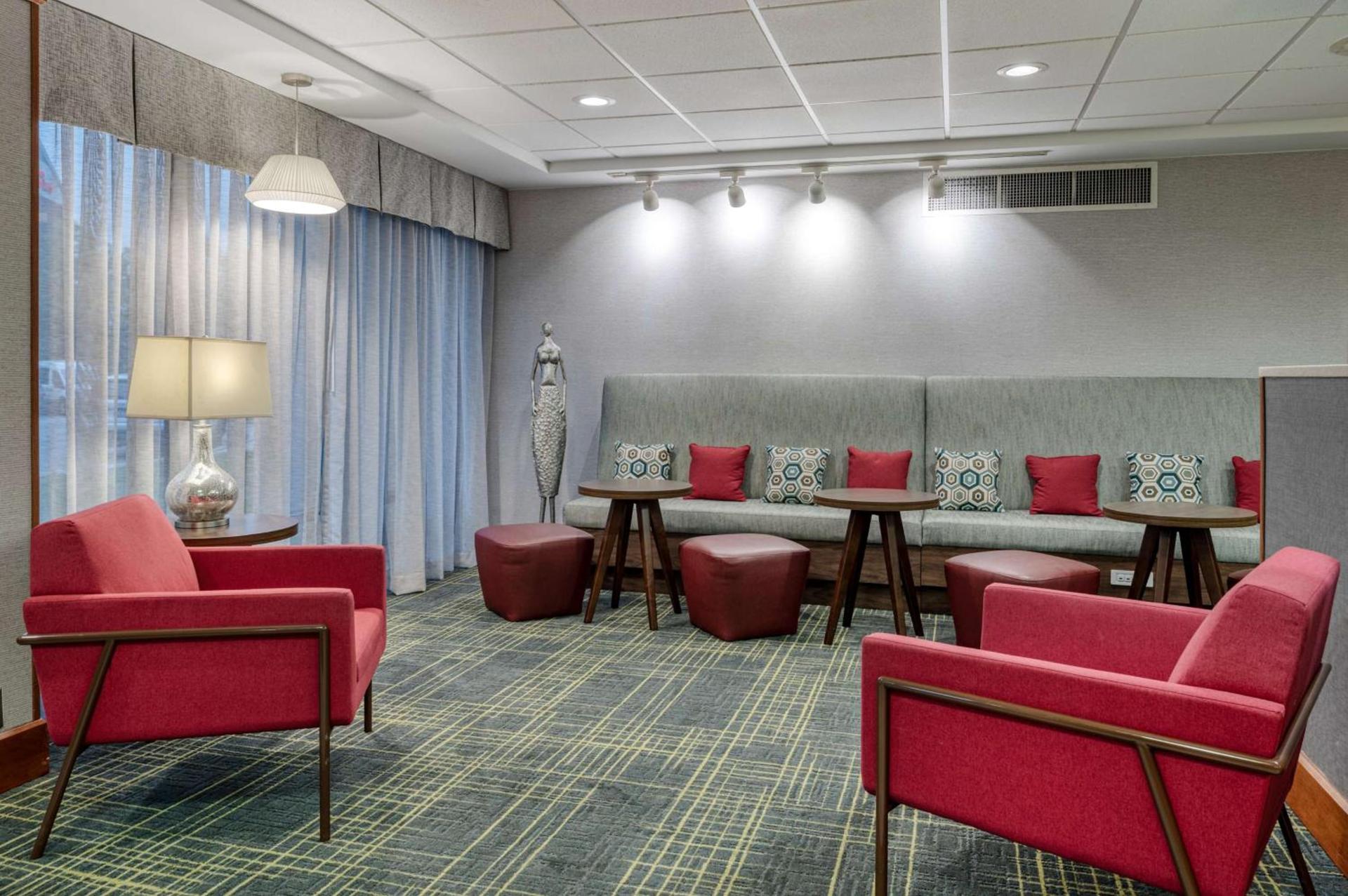 Hampton Inn Baltimore/White Marsh photo 16