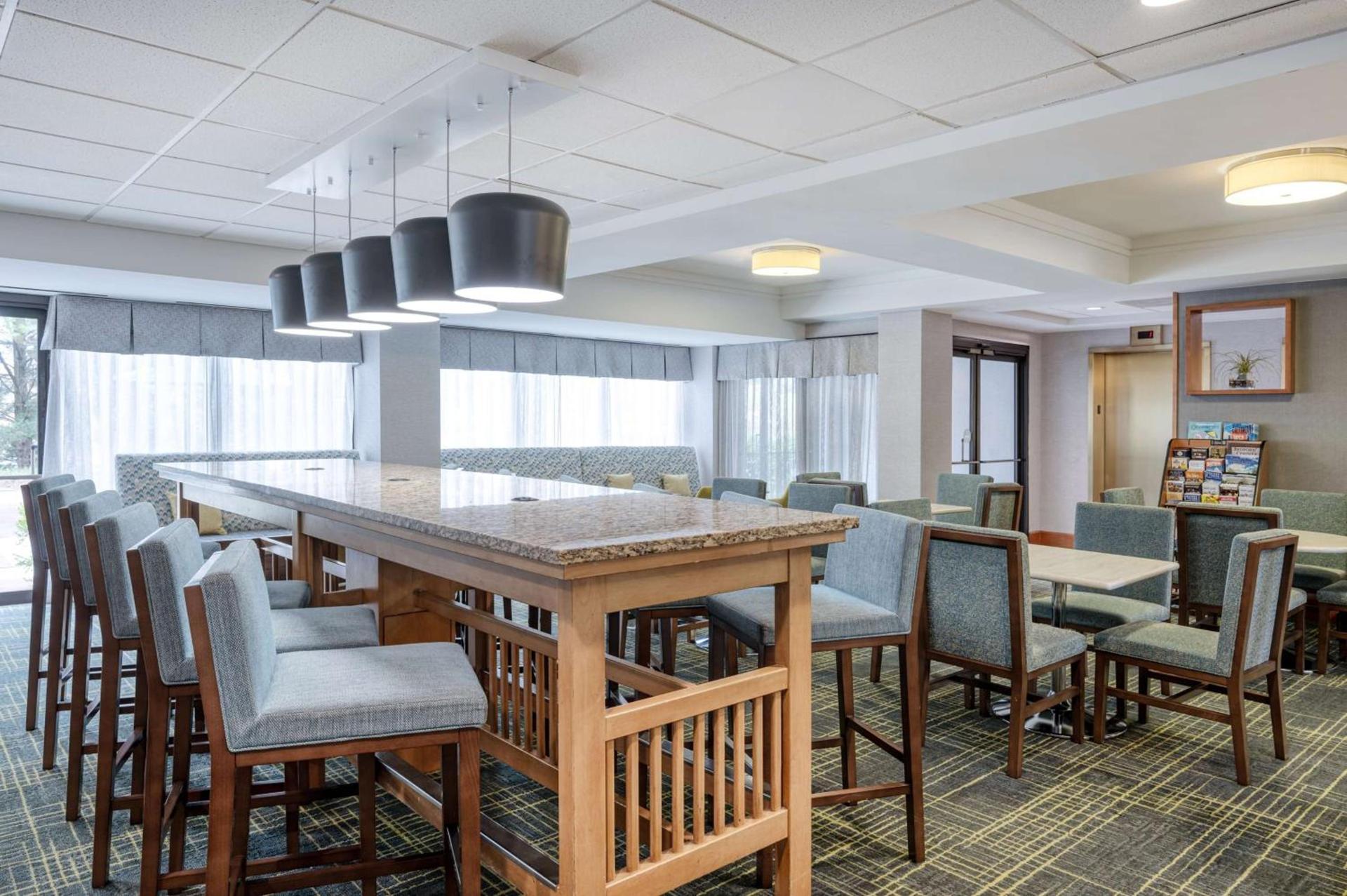 Hampton Inn Baltimore/White Marsh photo 18