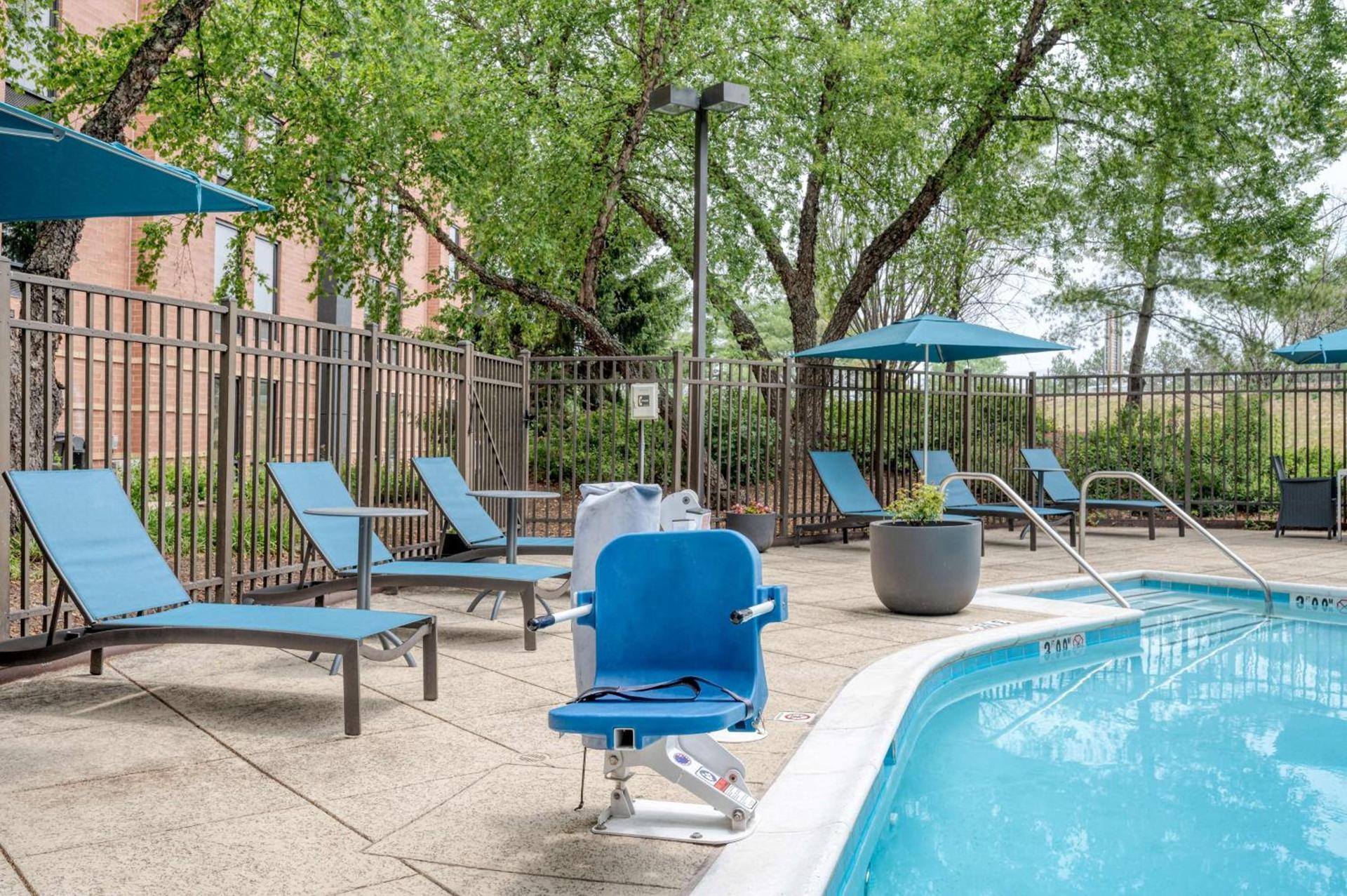 Hampton Inn Baltimore/White Marsh photo 22