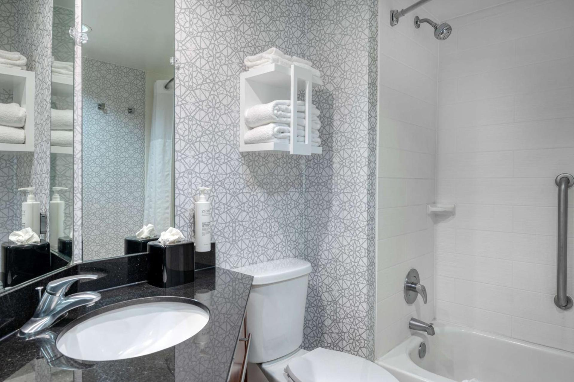 Hampton Inn Baltimore/White Marsh photo 41