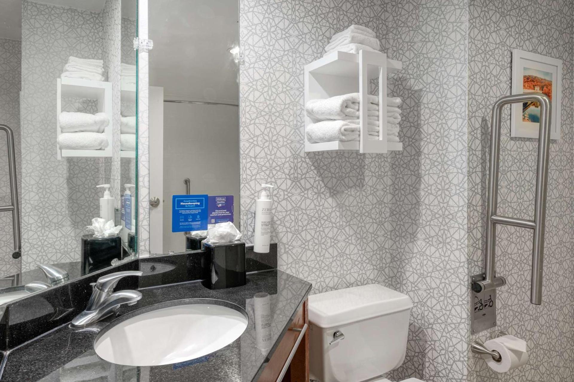 Hampton Inn Baltimore/White Marsh photo 42