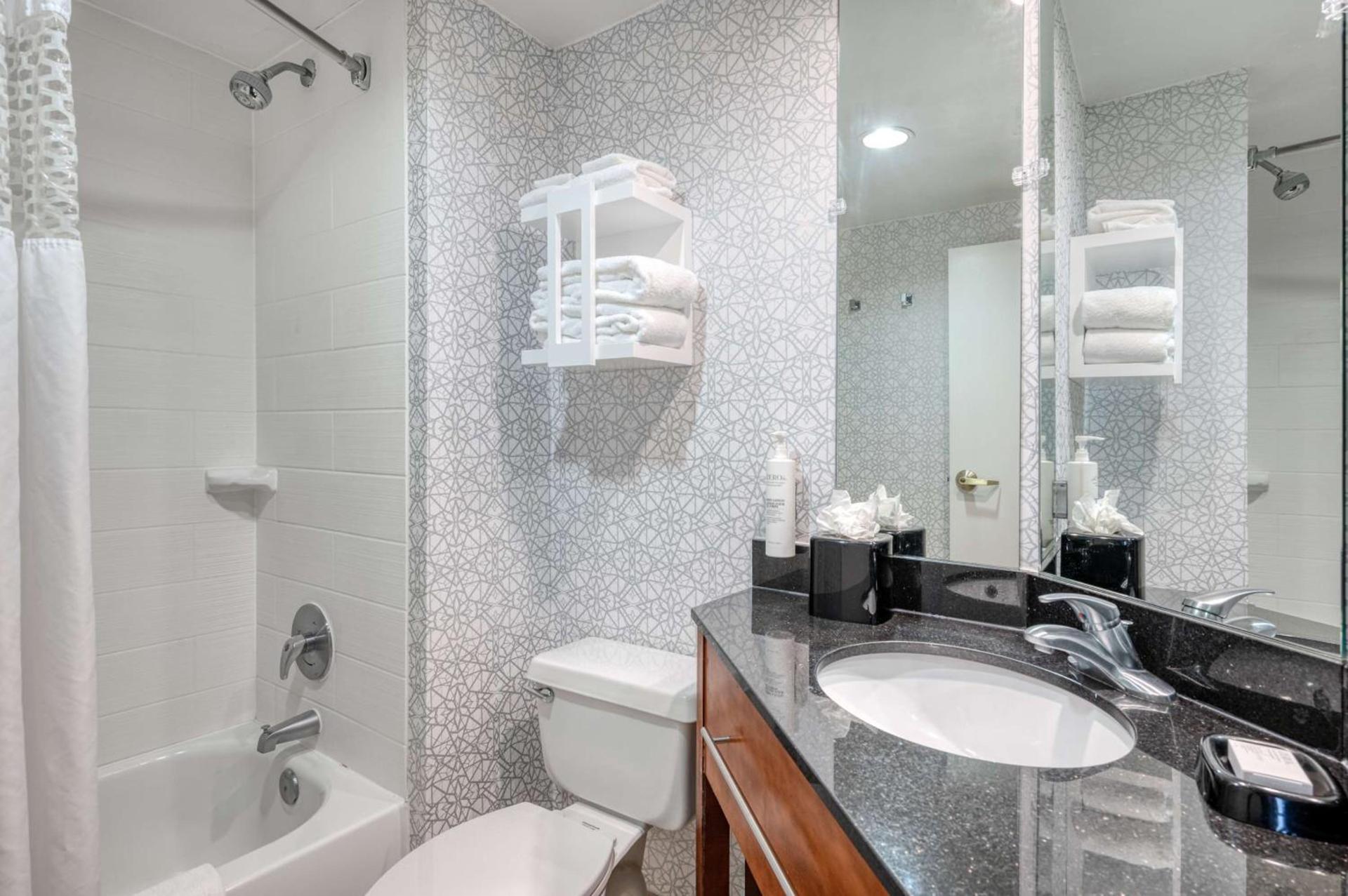 Hampton Inn Baltimore/White Marsh photo 48