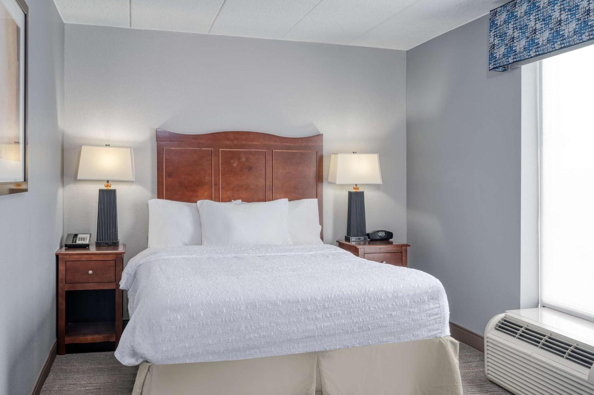 Hampton Inn Baltimore/White Marsh photo 56