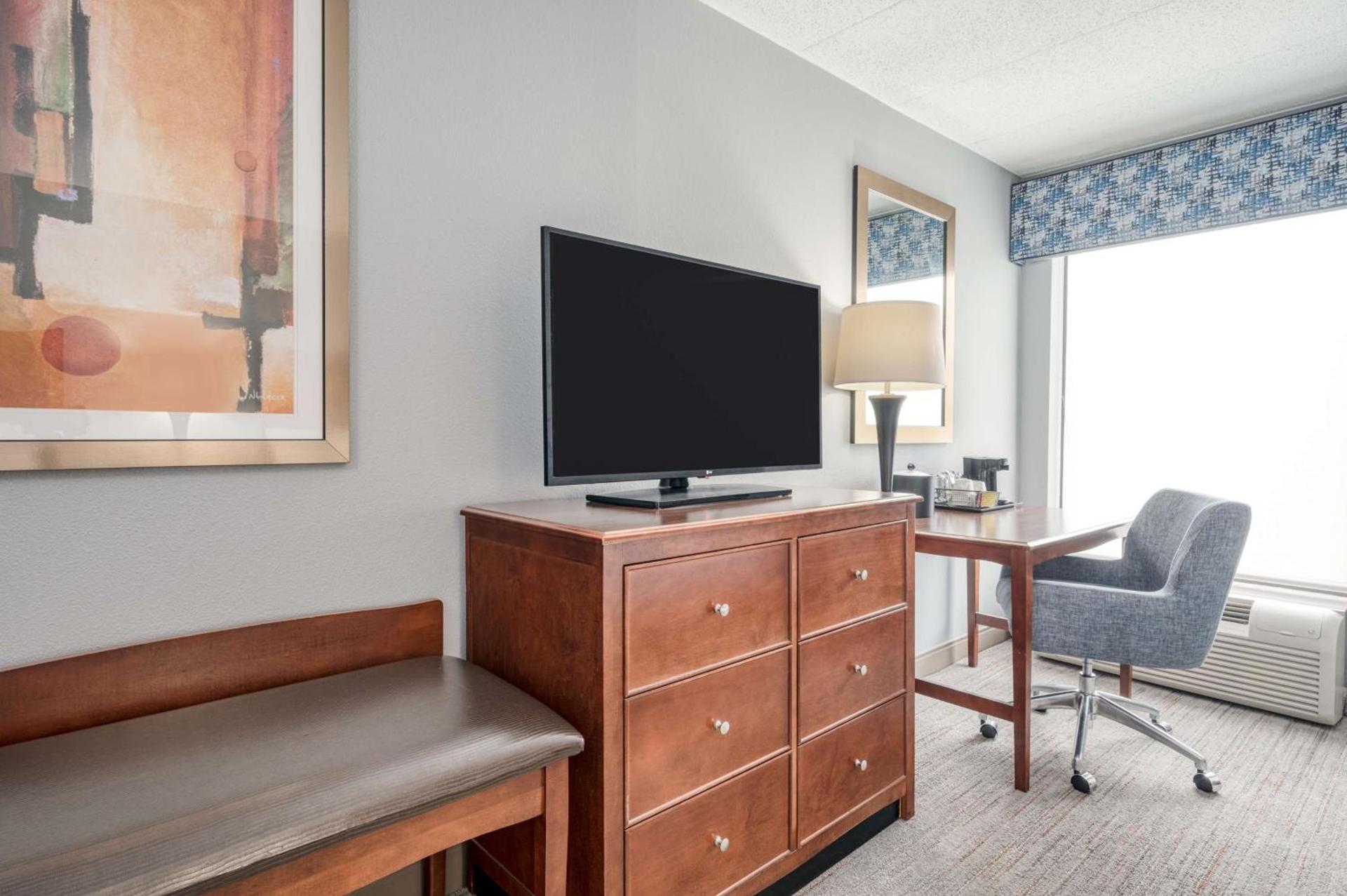 Hampton Inn Baltimore/White Marsh photo 63