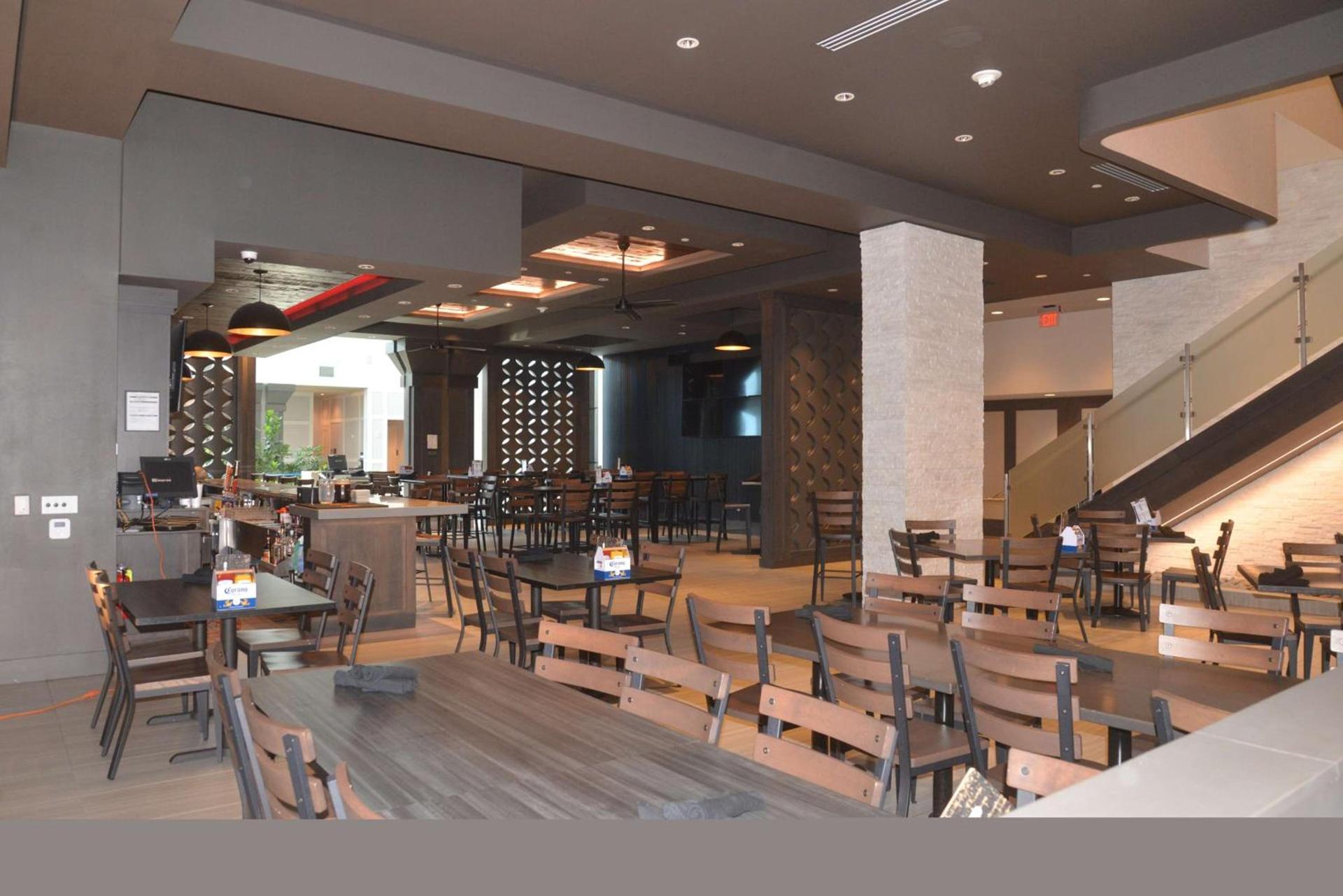 Embassy Suites by Hilton Kansas City Olathe photo 10