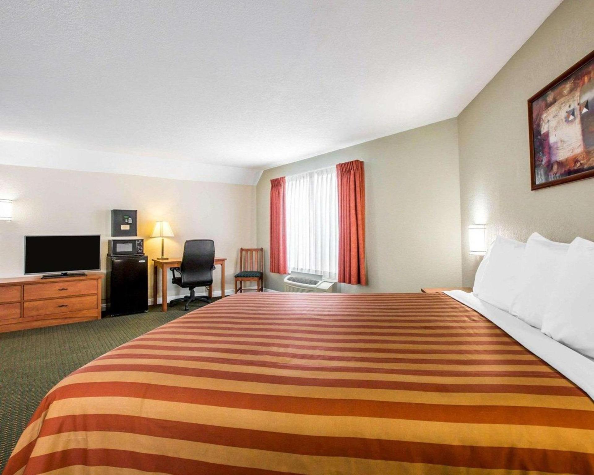 Rodeway Inn San Clemente Beach photo 16