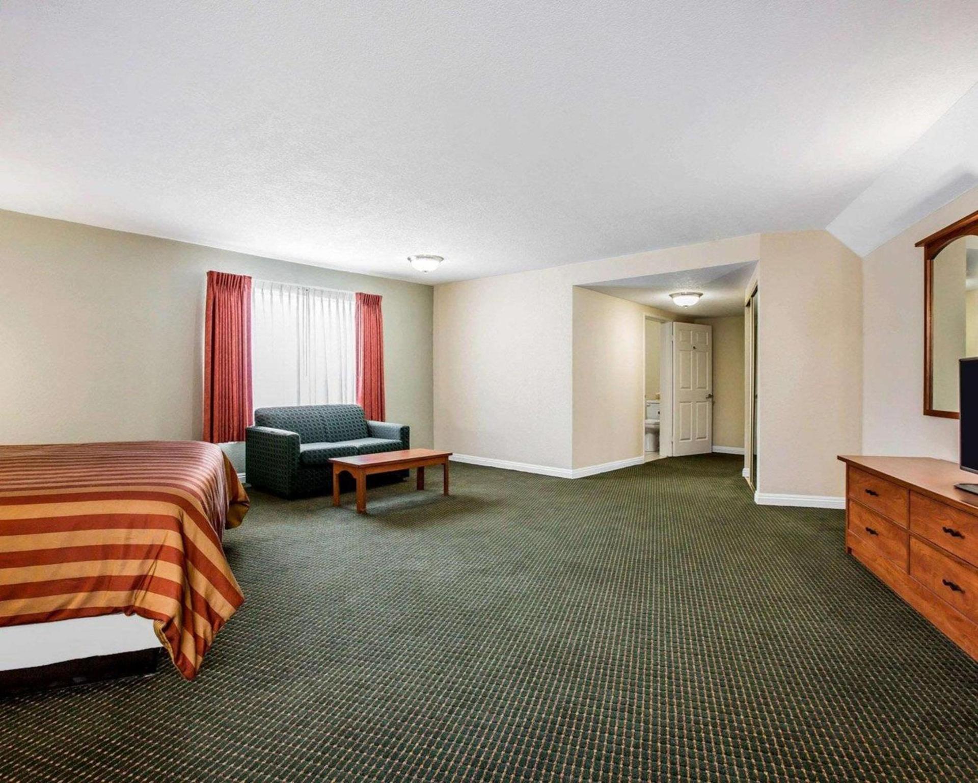 Rodeway Inn San Clemente Beach photo 18