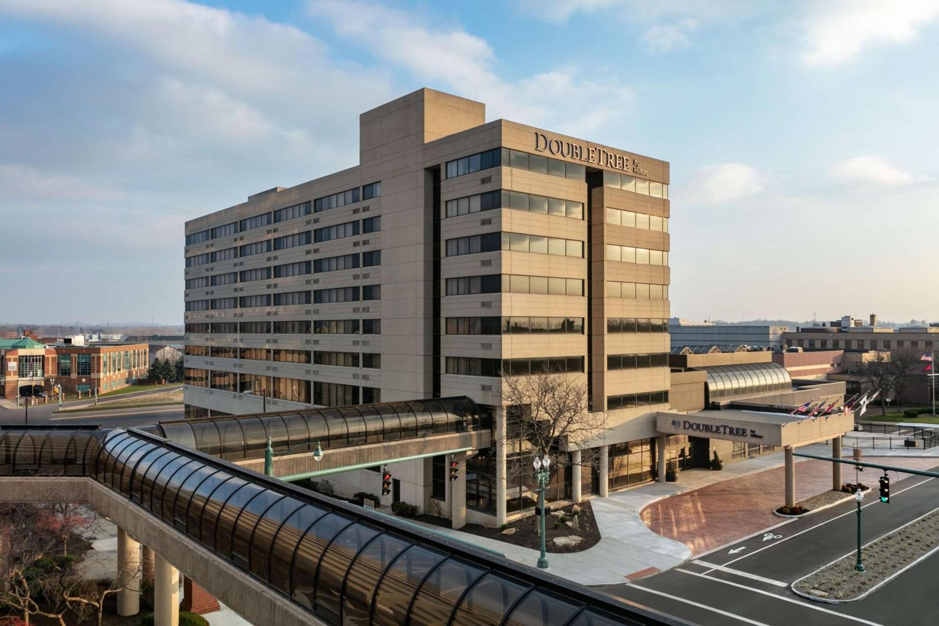 DoubleTree by Hilton Canton Downtown photo 2