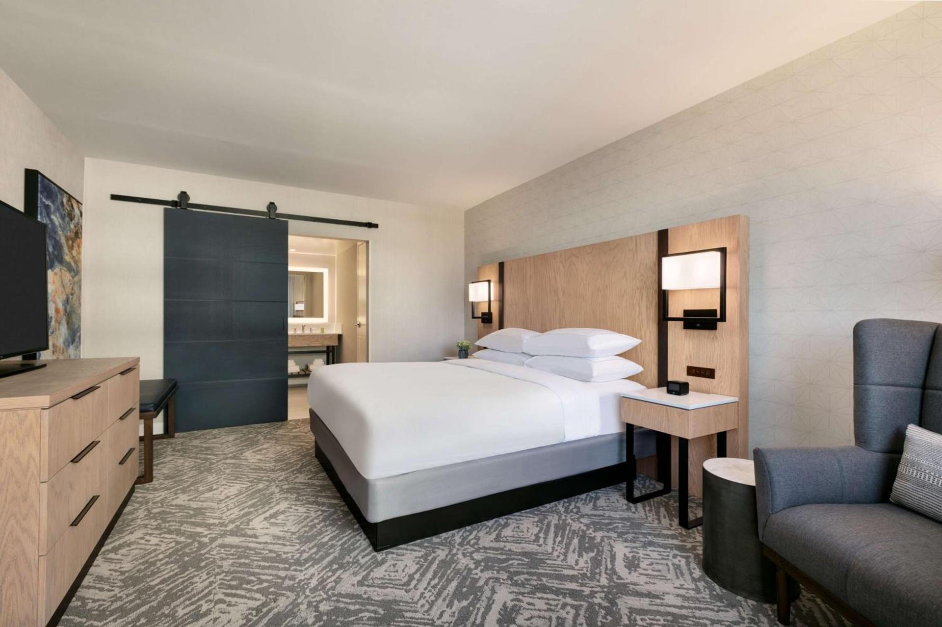 DoubleTree by Hilton Canton Downtown photo 30