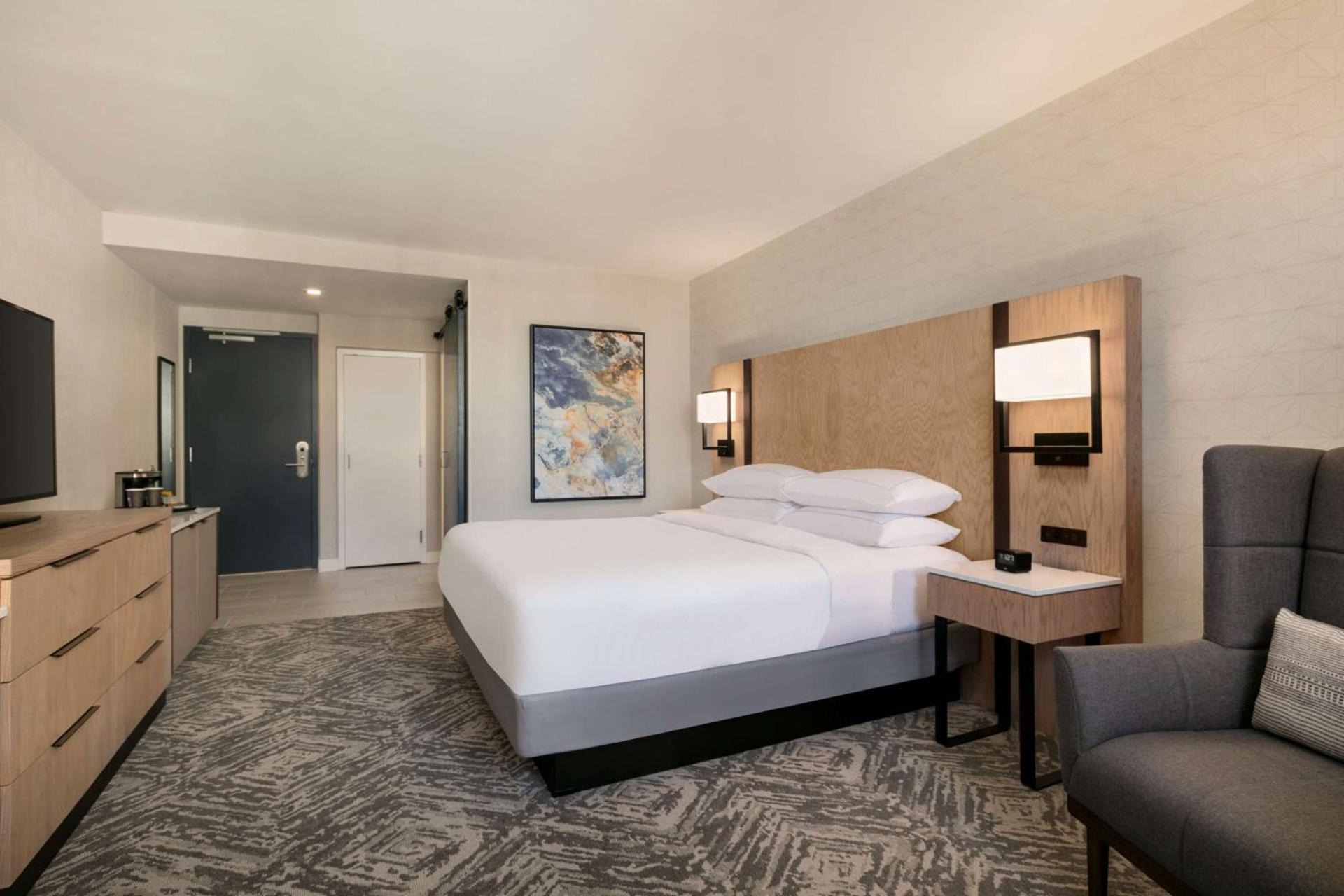 DoubleTree by Hilton Canton Downtown photo 32