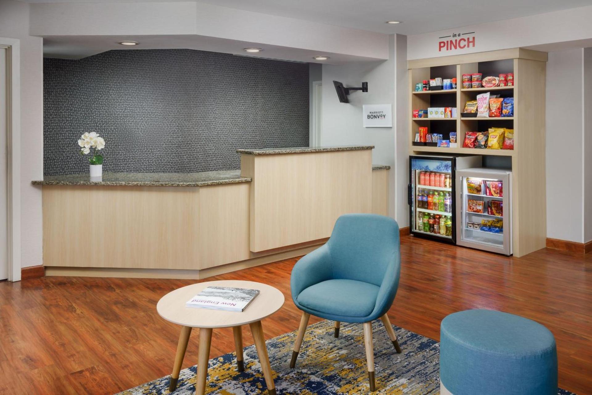 TownePlace Suites Manchester-Boston Regional Airport photo 7
