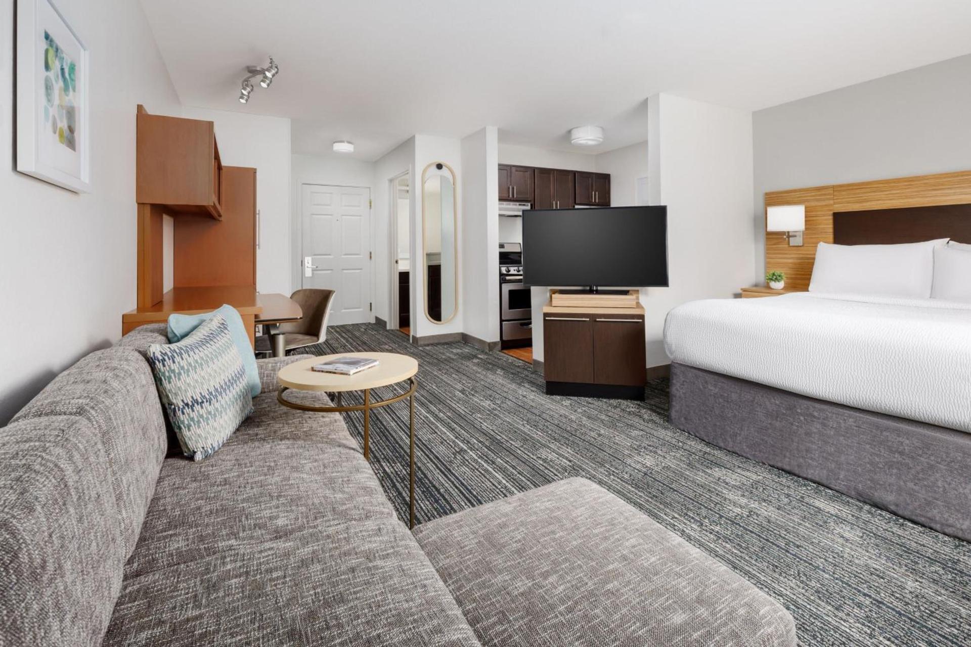 TownePlace Suites Manchester-Boston Regional Airport photo 10