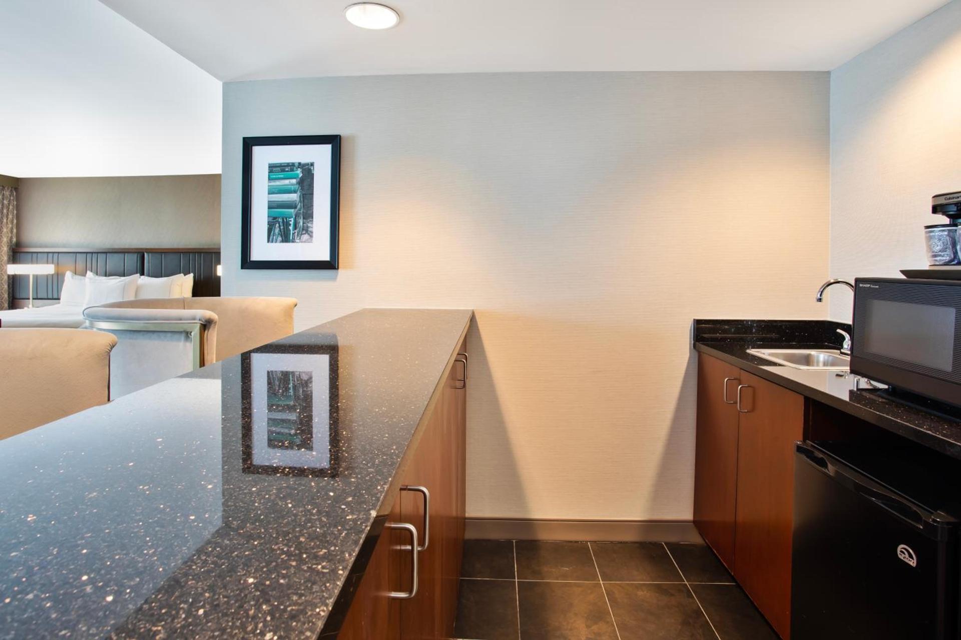 DoubleTree by Hilton Lansing photo 62