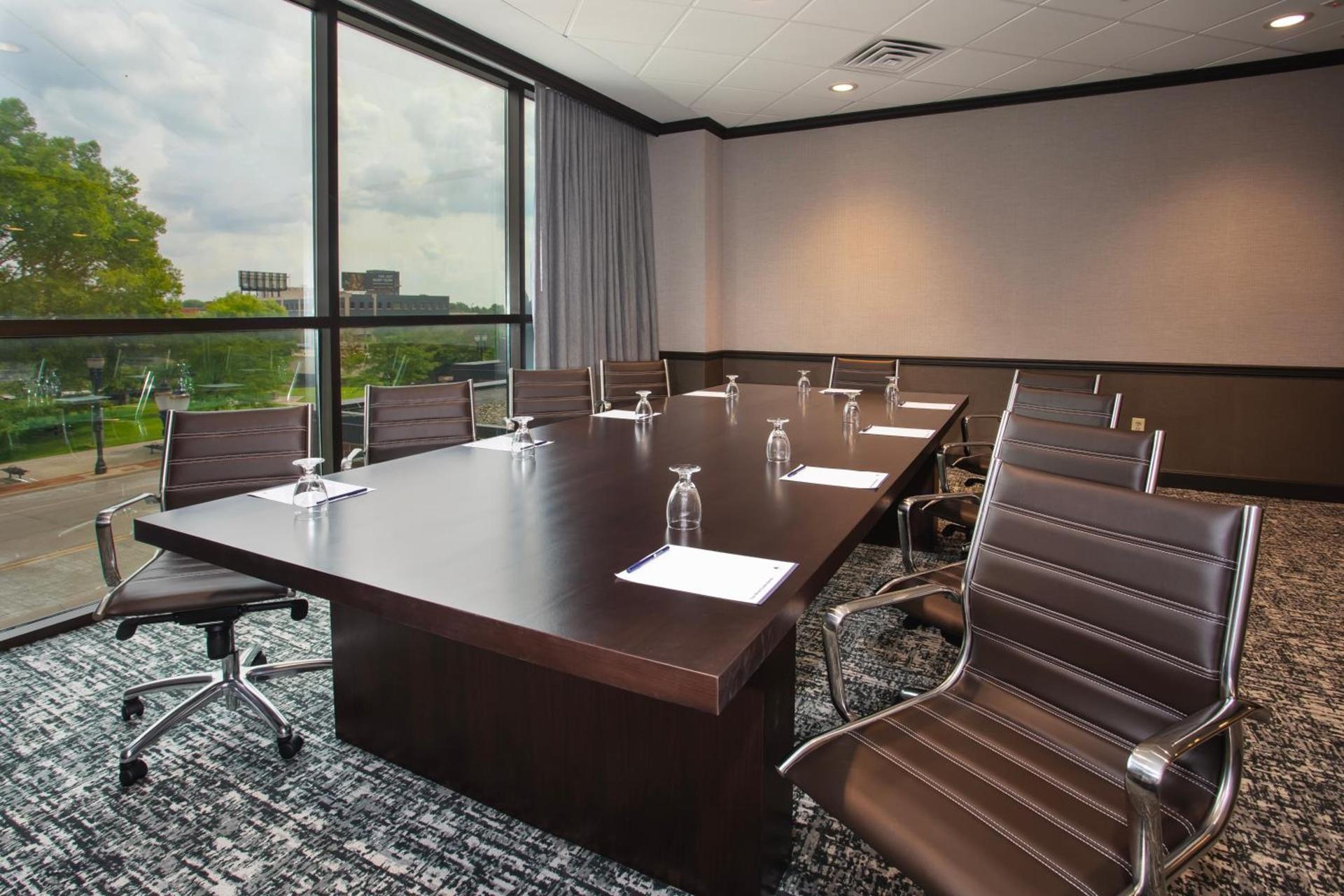 DoubleTree by Hilton Lansing photo 53