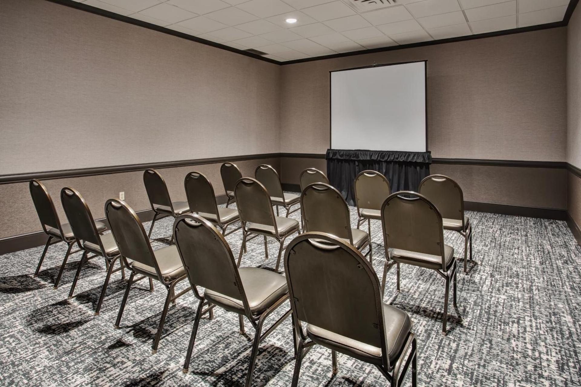DoubleTree by Hilton Lansing photo 59