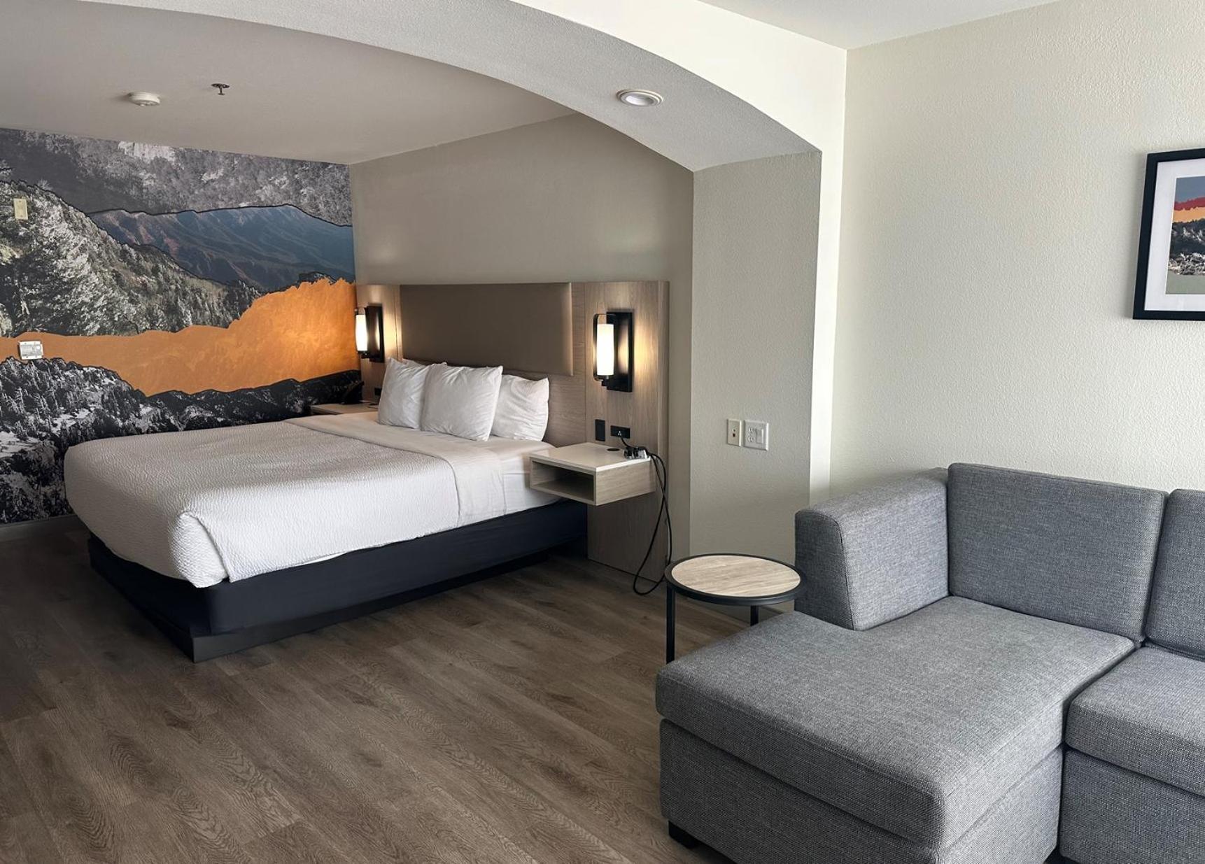 La Quinta Inn & Suites by Wyndham Albuquerque Midtown photo 34