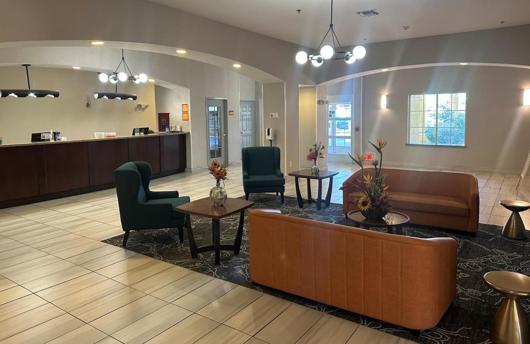 La Quinta Inn & Suites by Wyndham Albuquerque Midtown photo 38