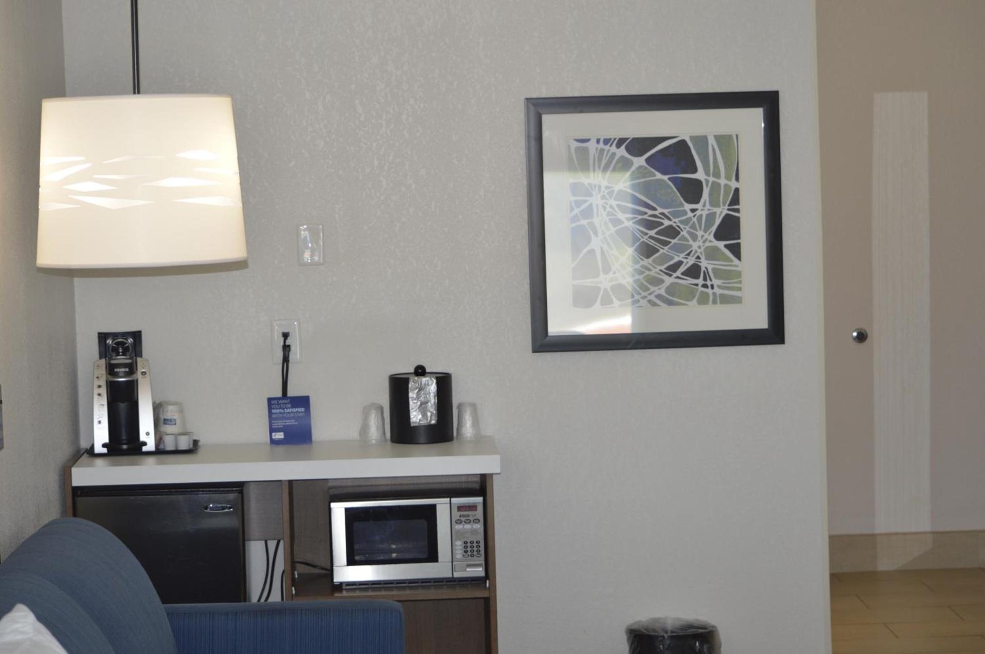 Holiday Inn Express Hotel & Suites Franklin by IHG photo 25
