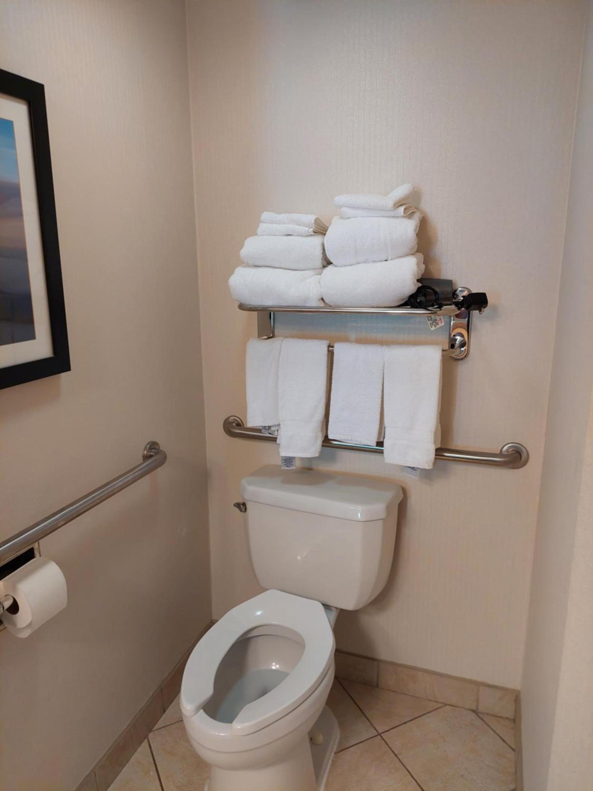 Comfort Suites Beachfront photo 21