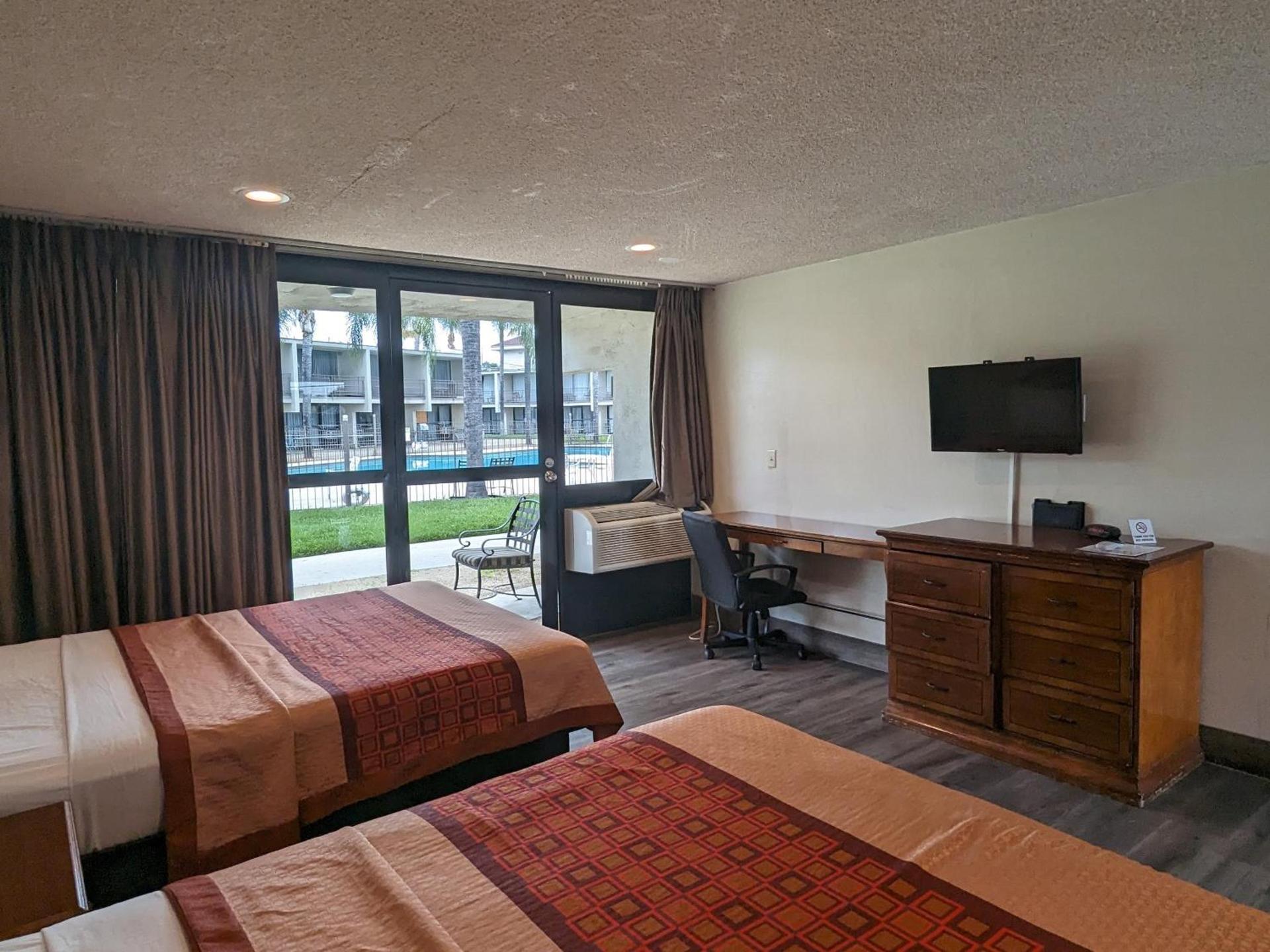 Valley Inn photo 60