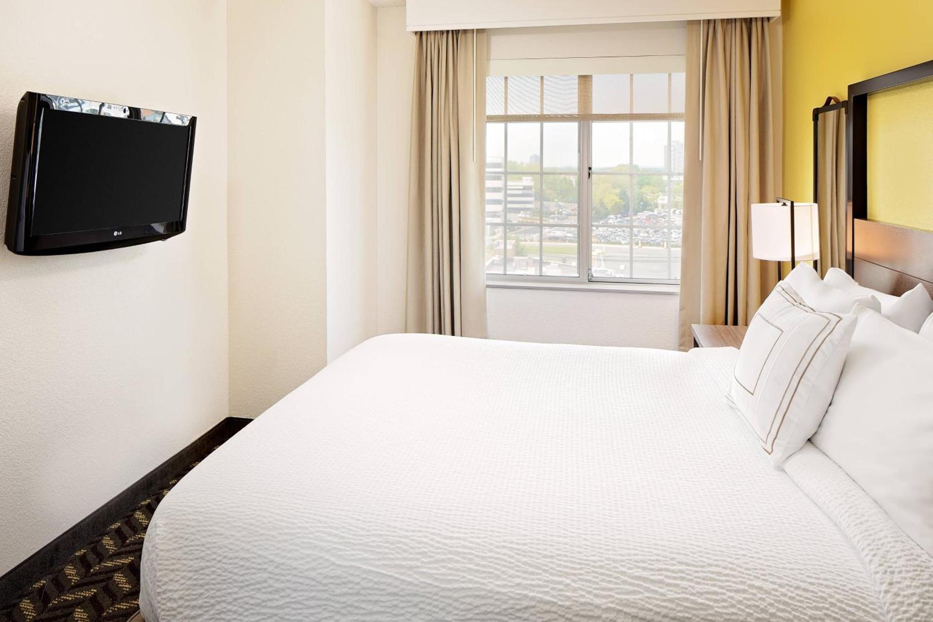 Residence Inn by Marriott Tysons photo 5