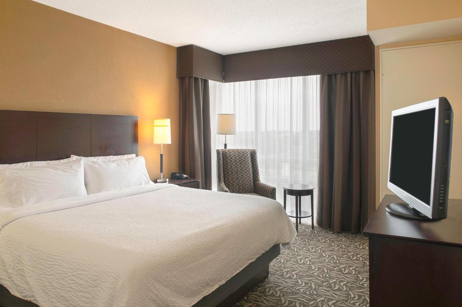 Holiday Inn Ardmore by IHG photo 35