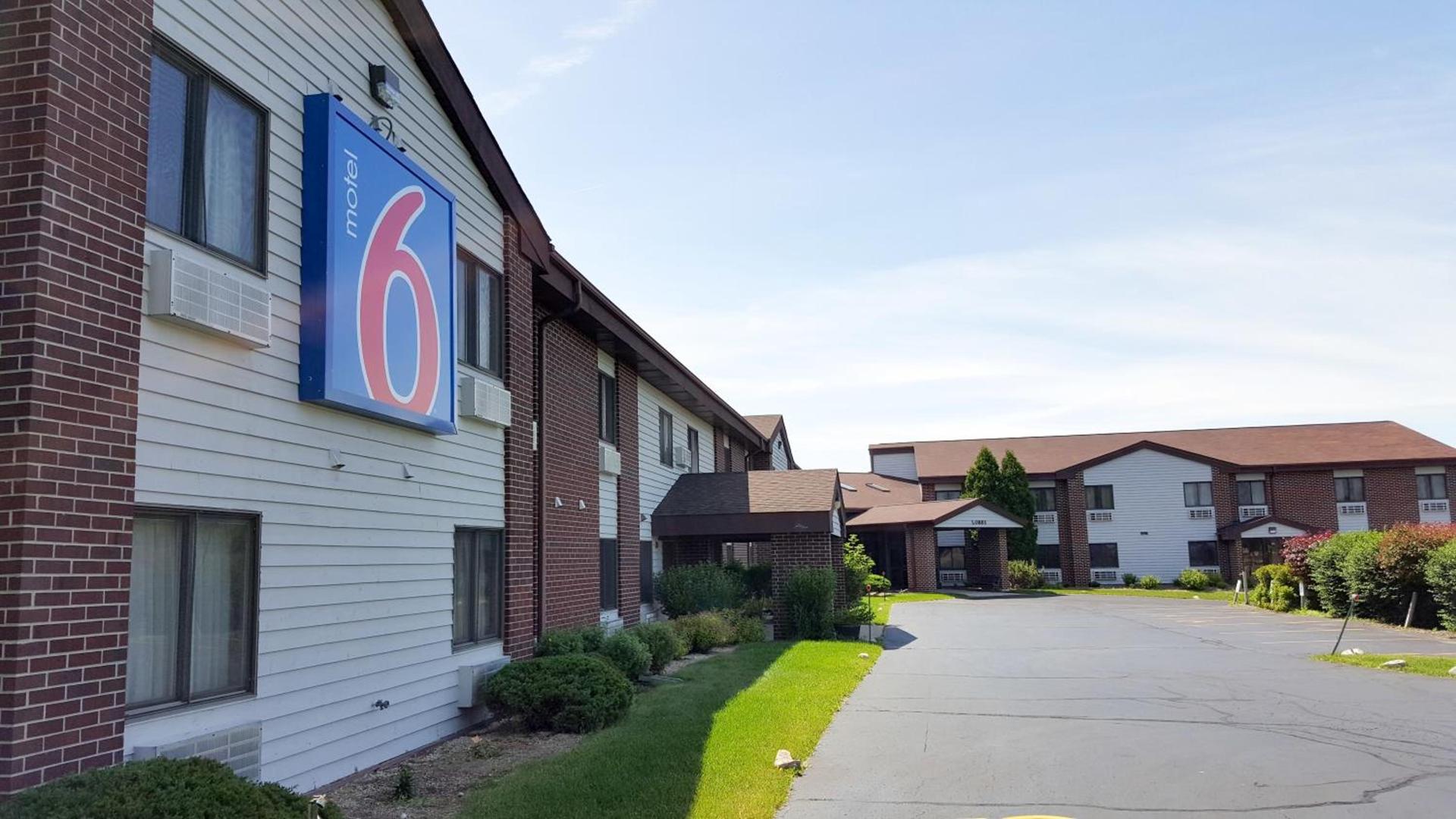 Motel 6-Saukville, WI photo 46