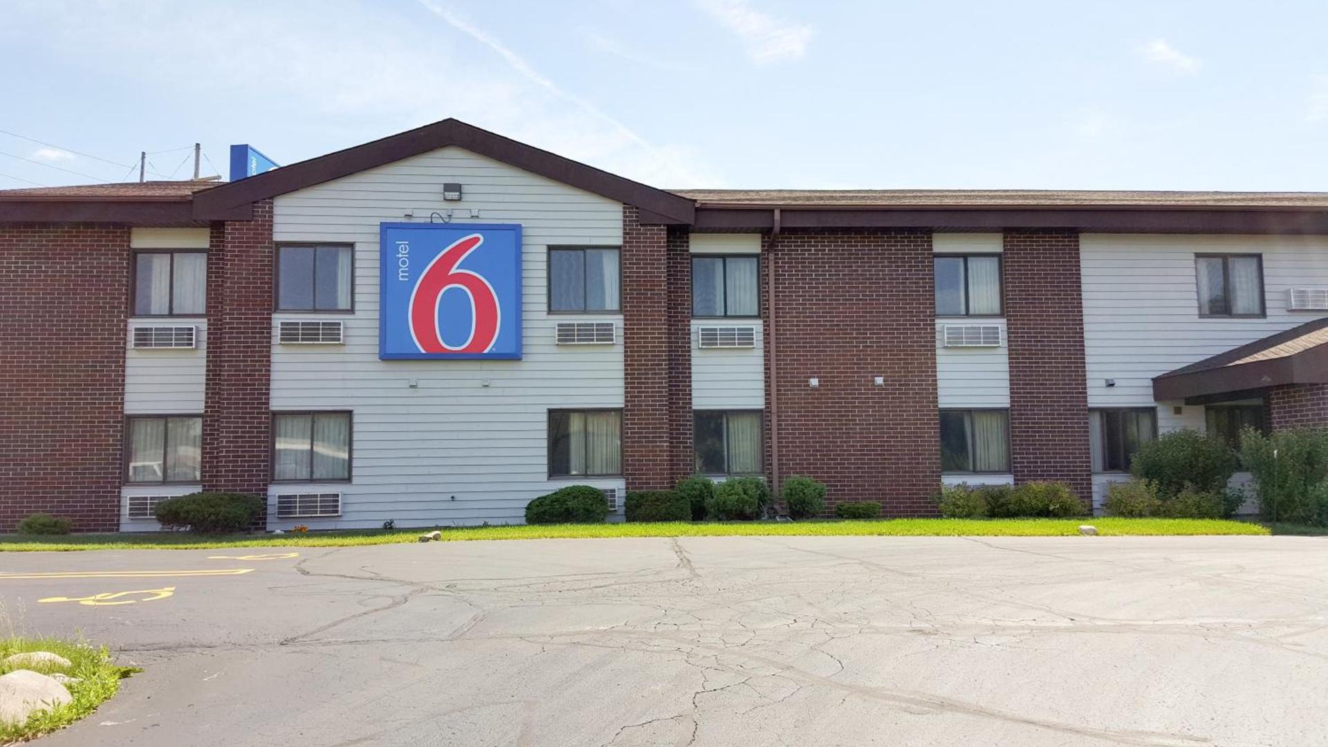 Motel 6-Saukville, WI photo 39