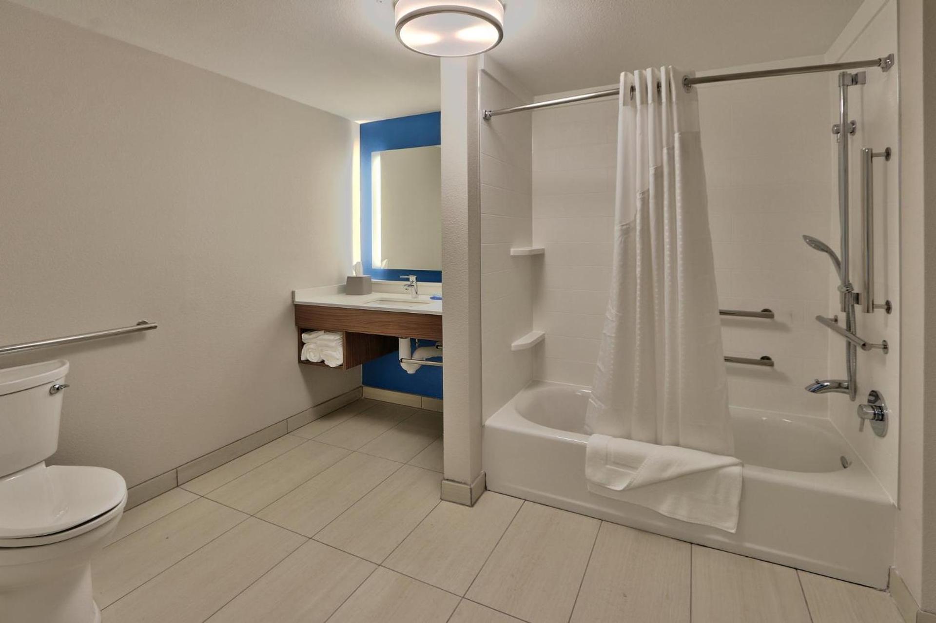 Holiday Inn Express & Suites - Roswell by IHG photo 32