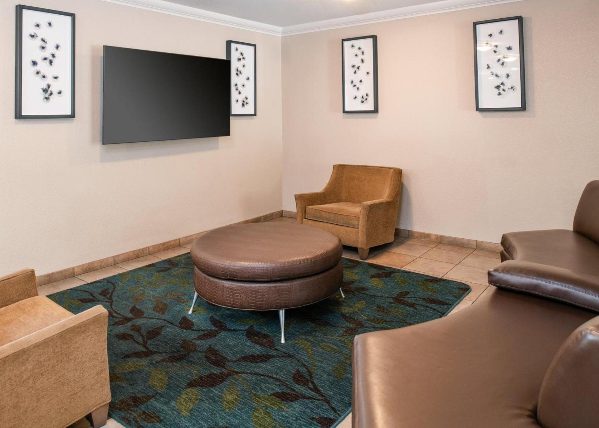 Candlewood Suites Turlock by IHG photo 38