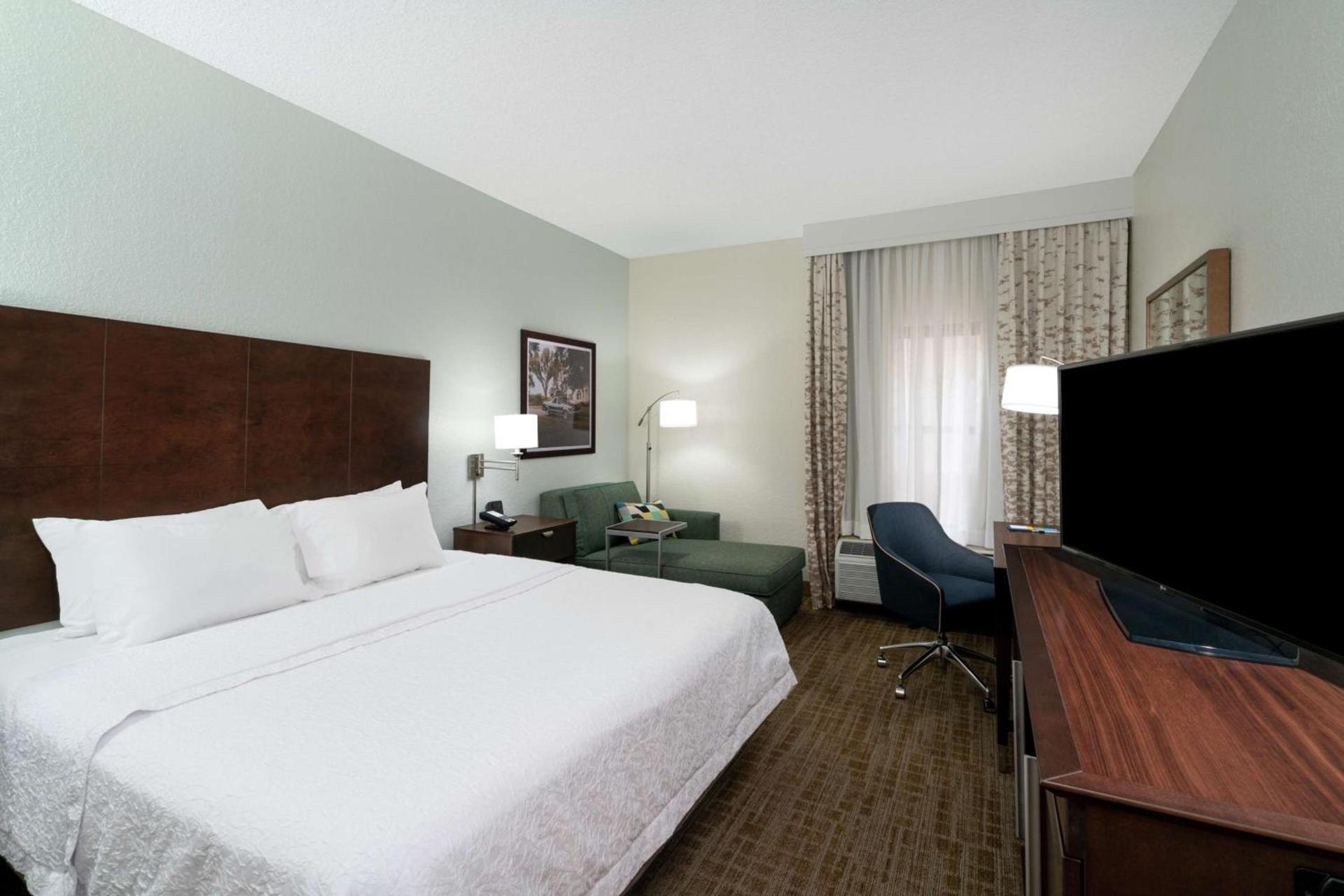 Hampton Inn & Suites Nashville Franklin photo 23