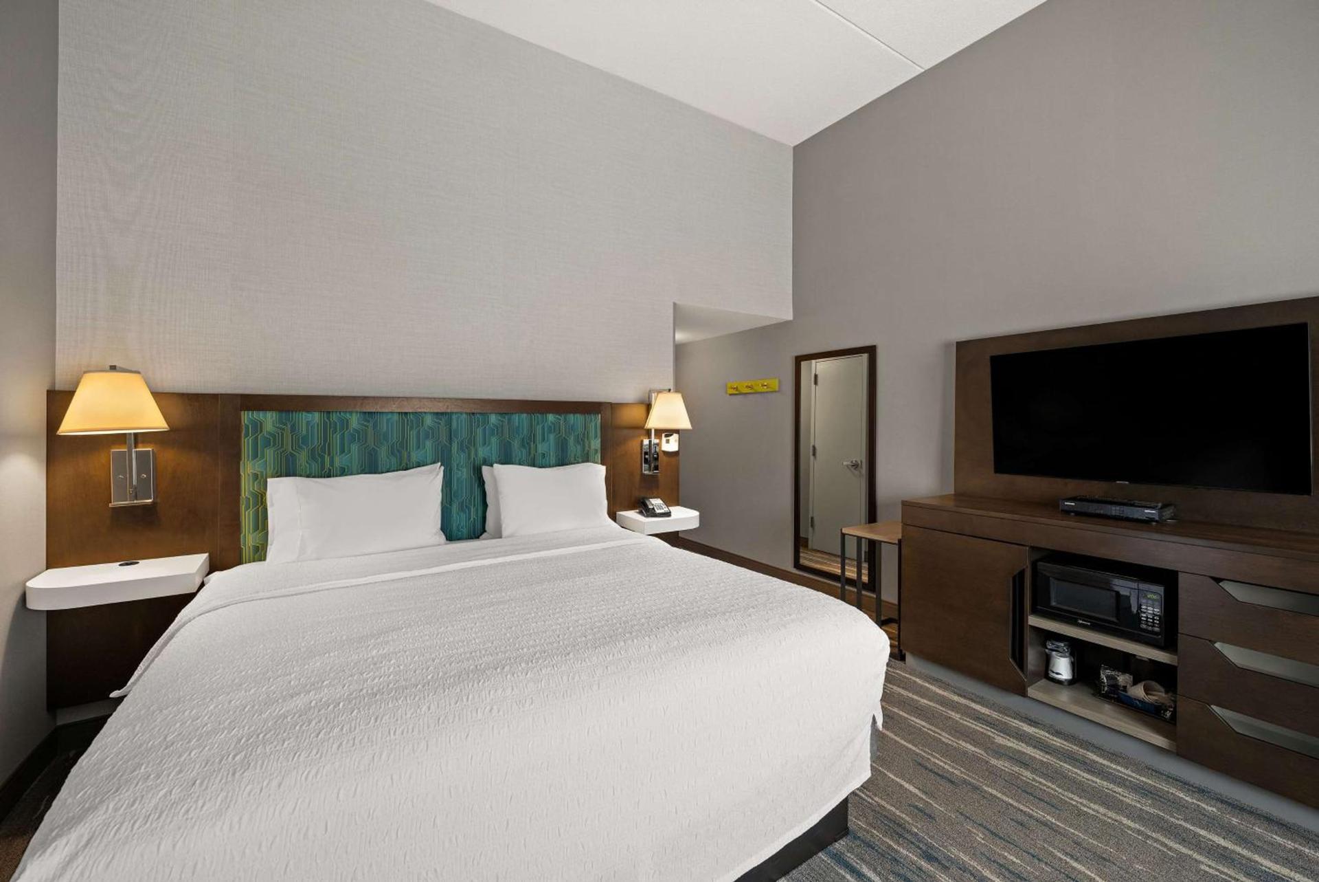 Hampton Inn & Suites Poughkeepsie photo 20