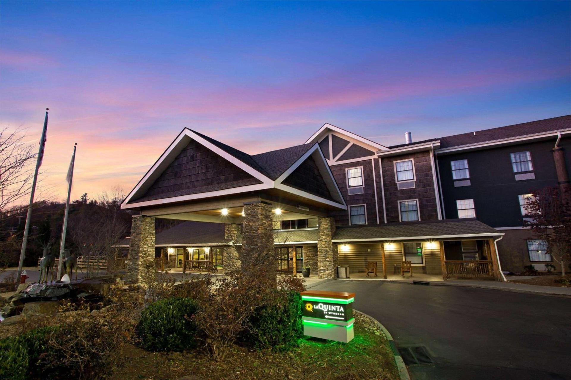 La Quinta by Wyndham Boone photo 2