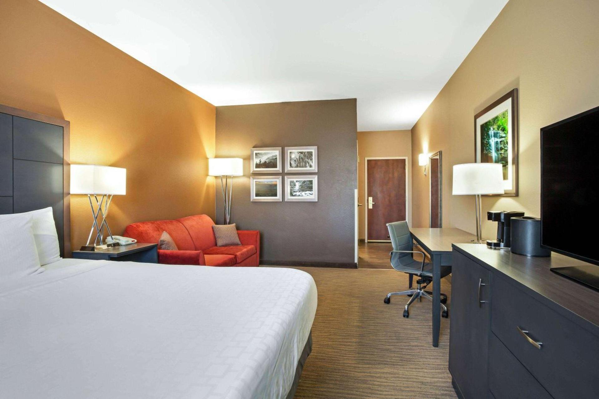 La Quinta by Wyndham Boone photo 13