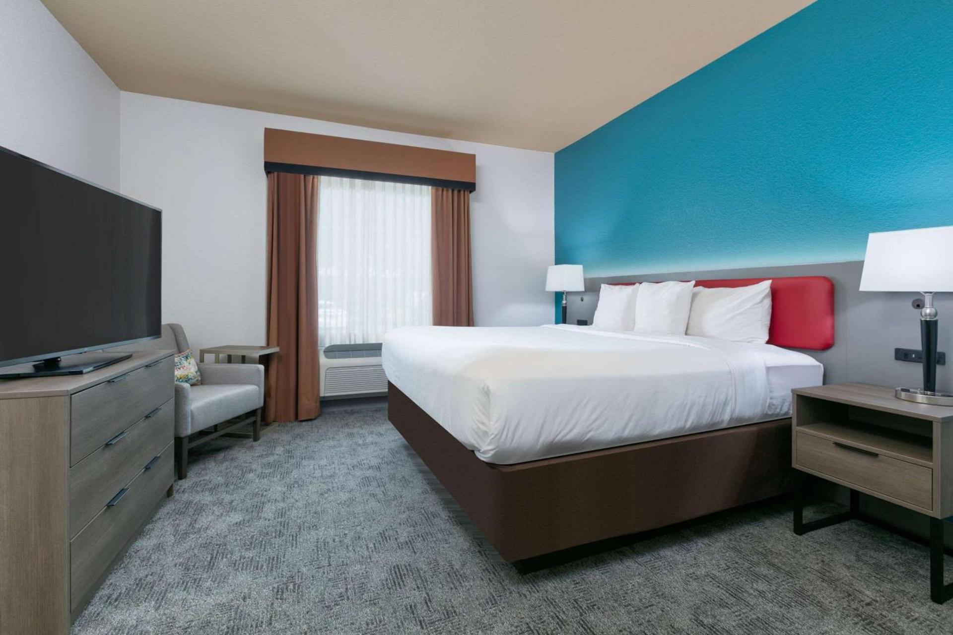 Comfort Suites Arlington - Entertainment District photo 7