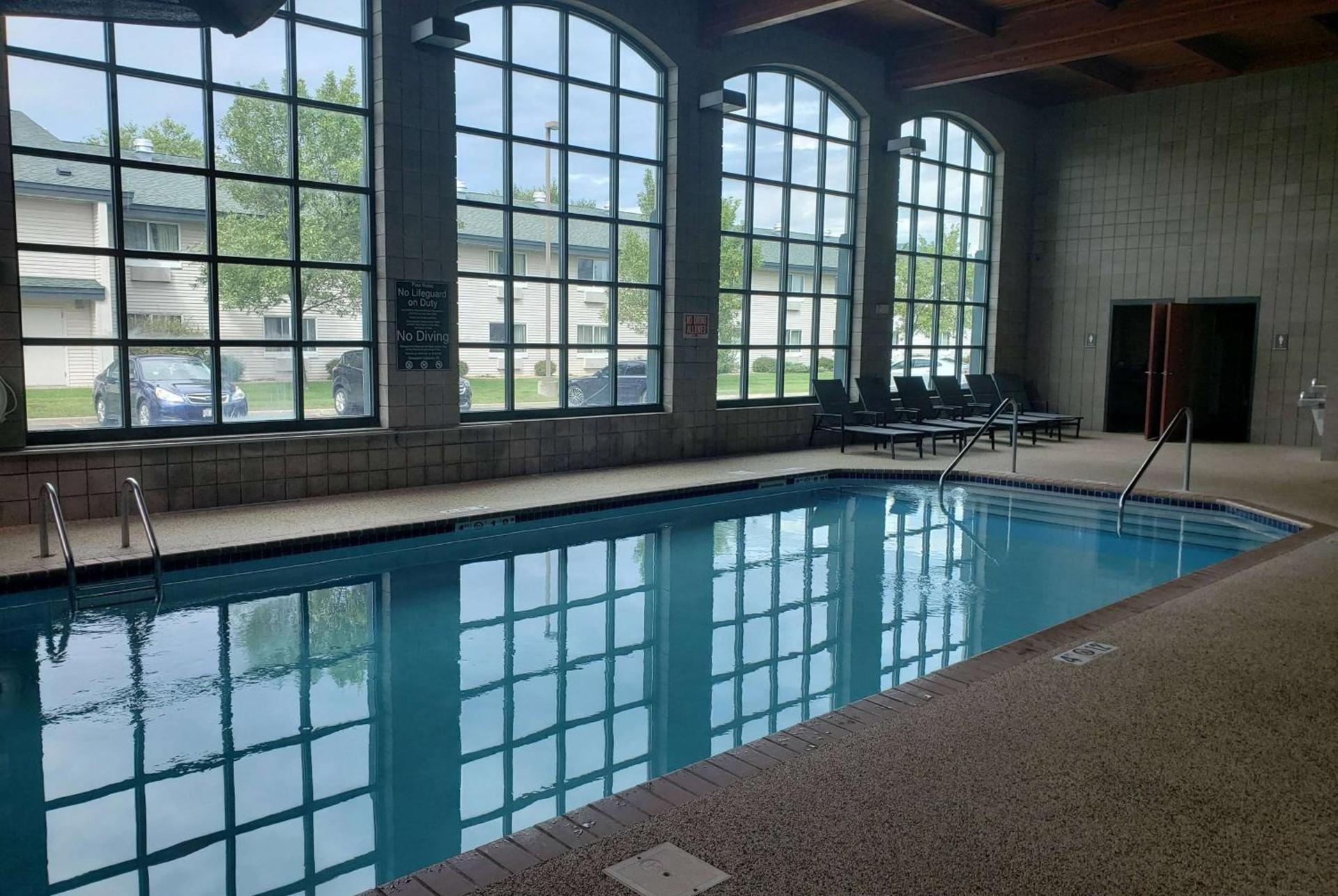Wingate by Wyndham Coon Rapids photo 6