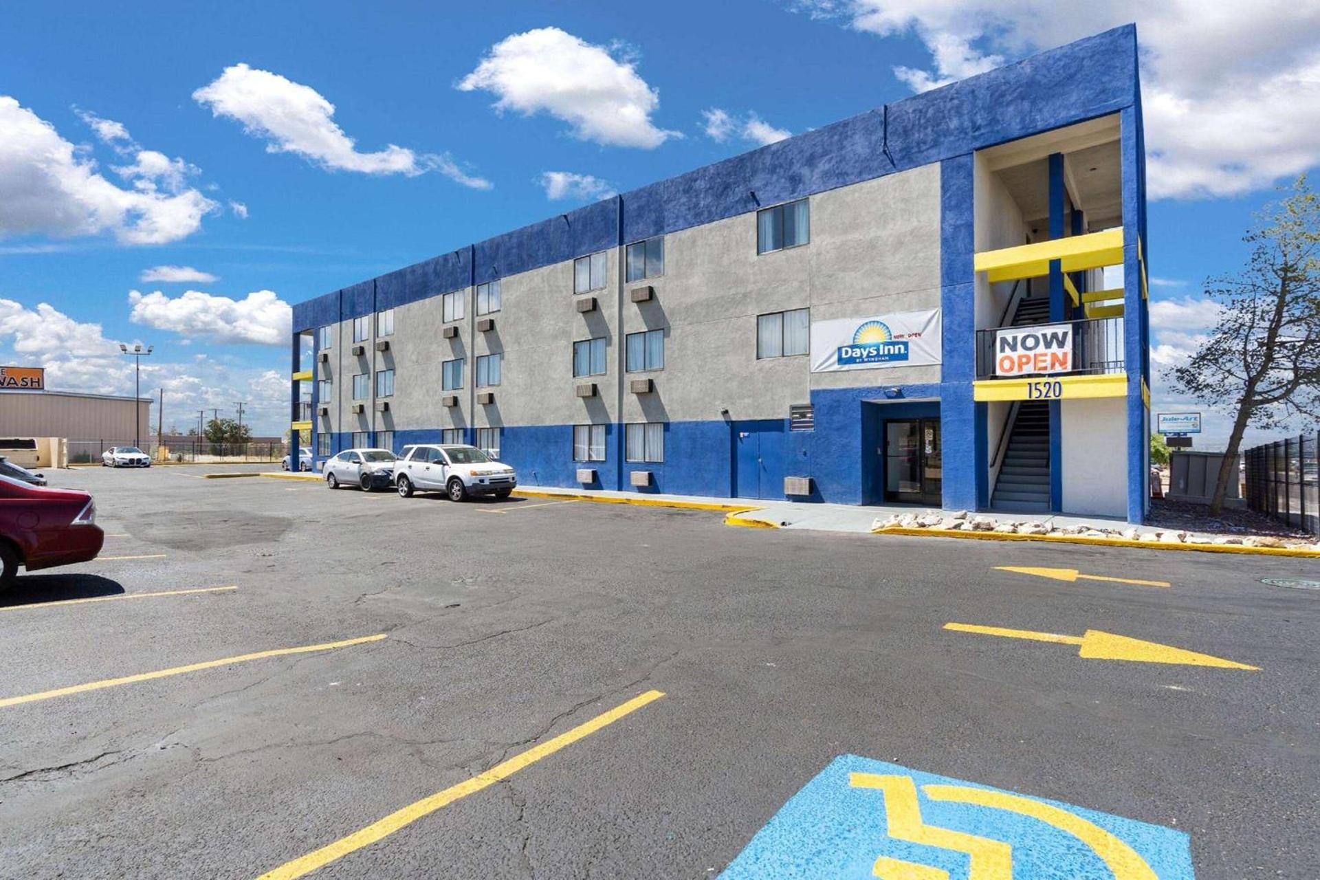 Days-Inn by Wyndham Albuquerque I-25 photo 4