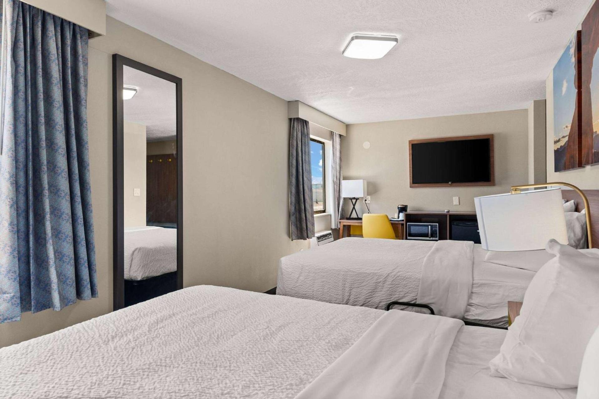 Days-Inn by Wyndham Albuquerque I-25 photo 13