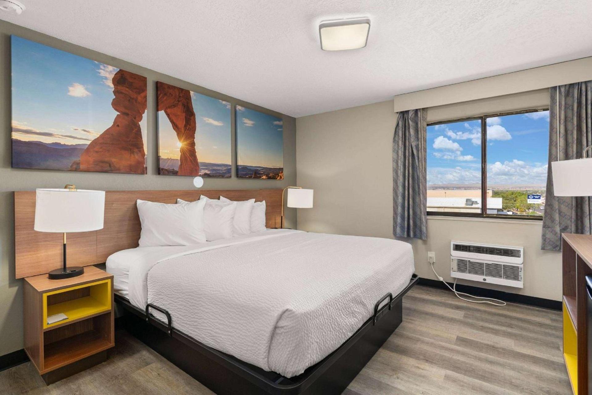 Days-Inn by Wyndham Albuquerque I-25 photo 21