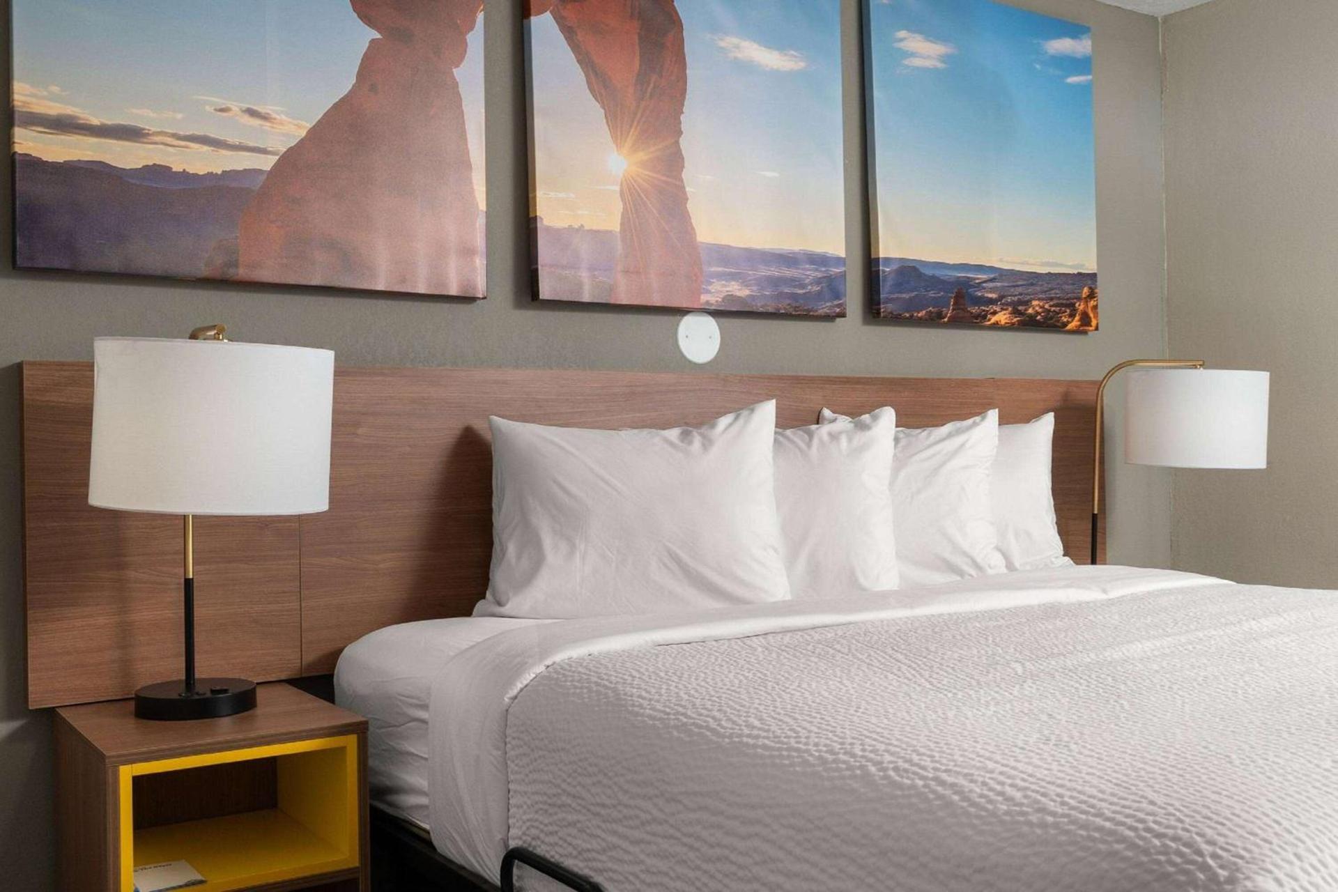 Days-Inn by Wyndham Albuquerque I-25 photo 25