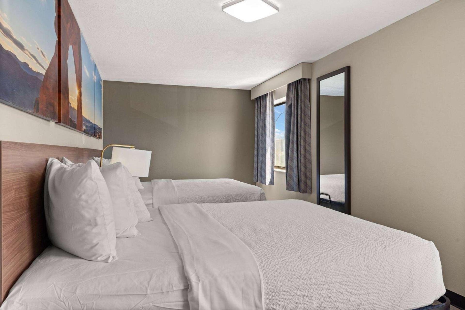 Days-Inn by Wyndham Albuquerque I-25 photo 39