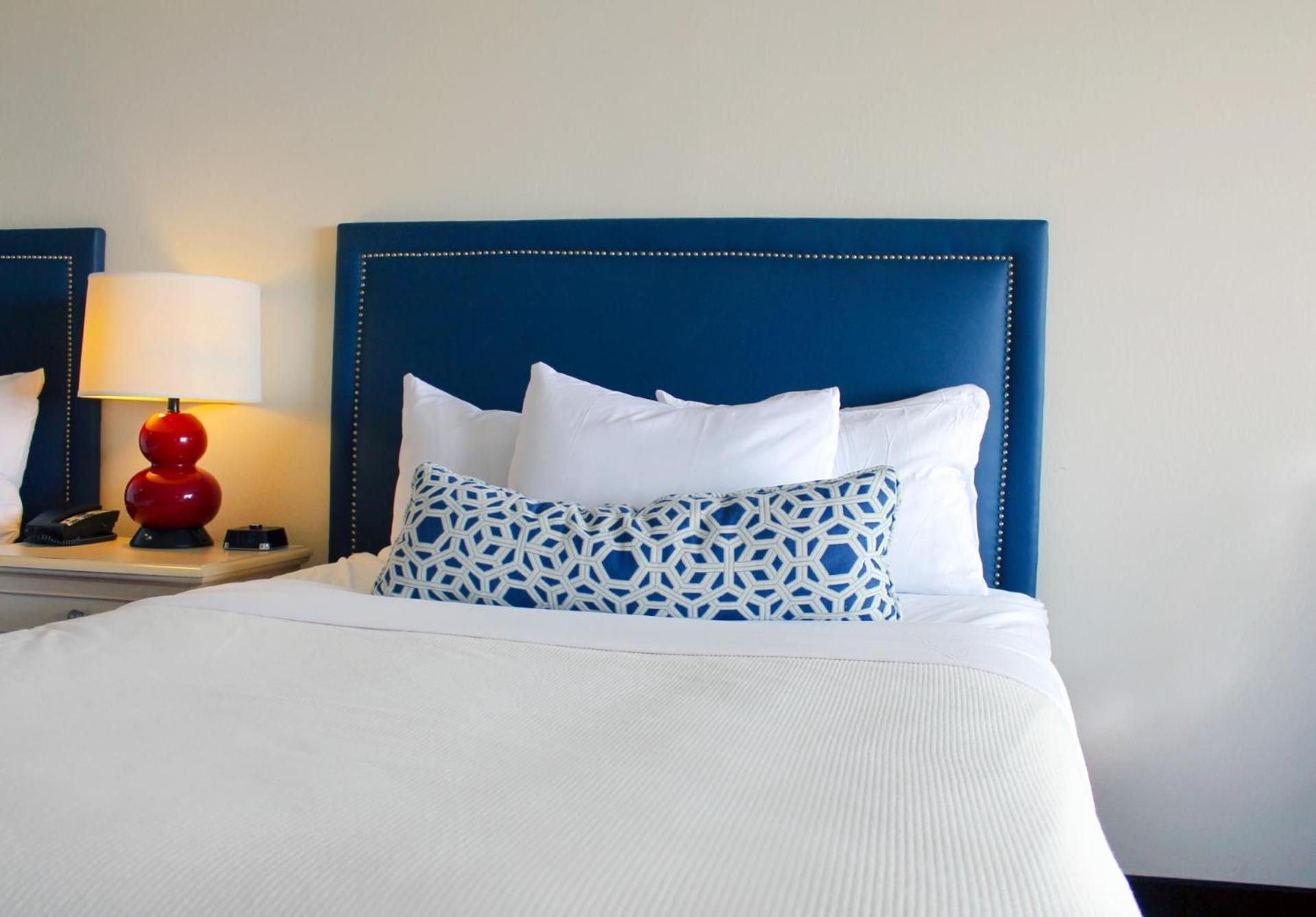 Dunes Suites Oceanfront photo 15