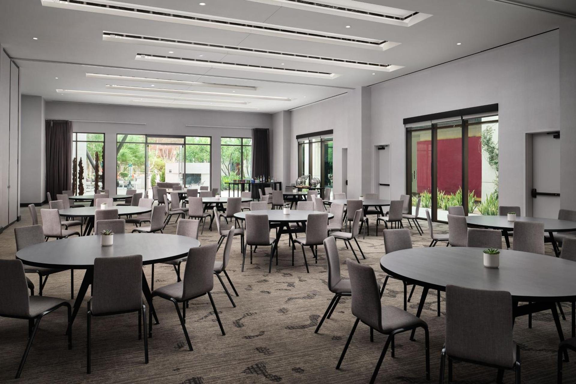 AC Hotel by Marriott Phoenix Downtown photo 49