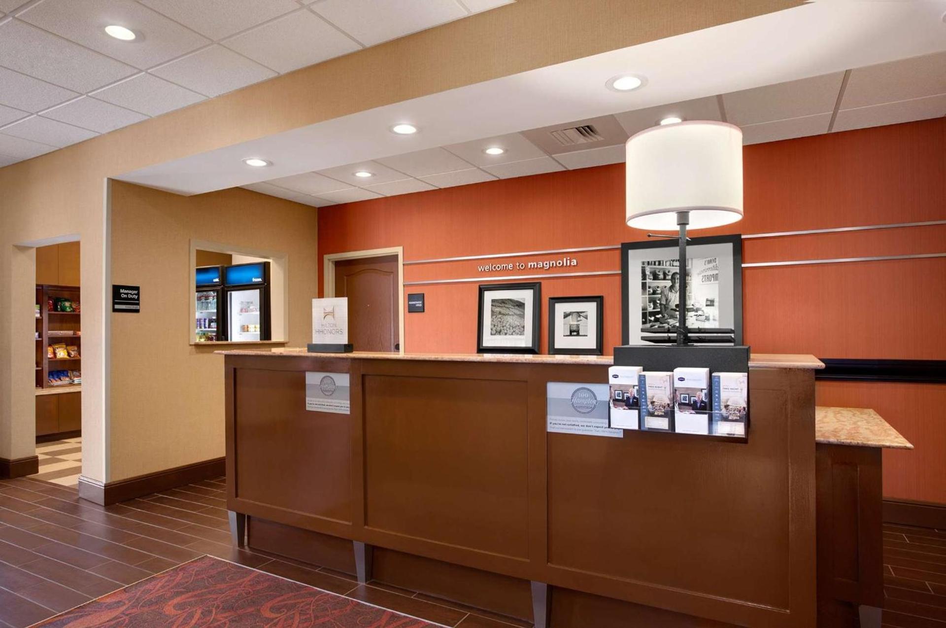 Hampton Inn Magnolia photo 3