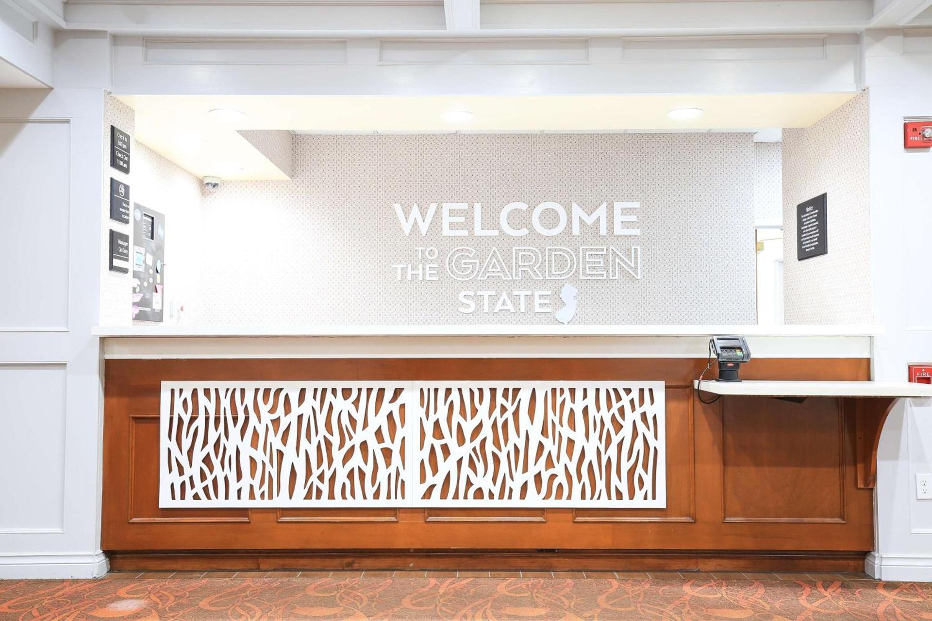 Hampton Inn Bordentown photo 7