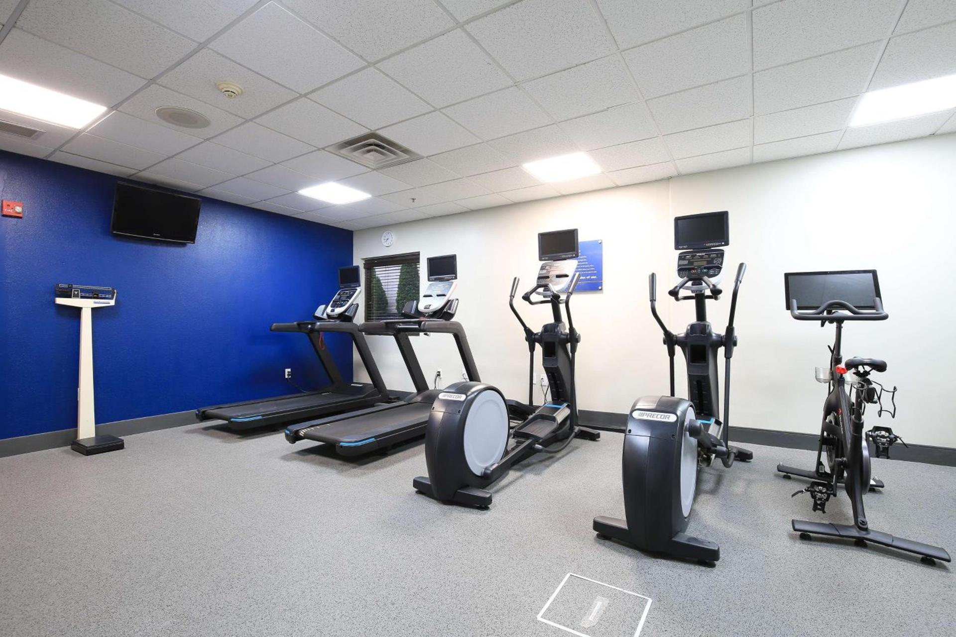 Hampton Inn Bordentown photo 3
