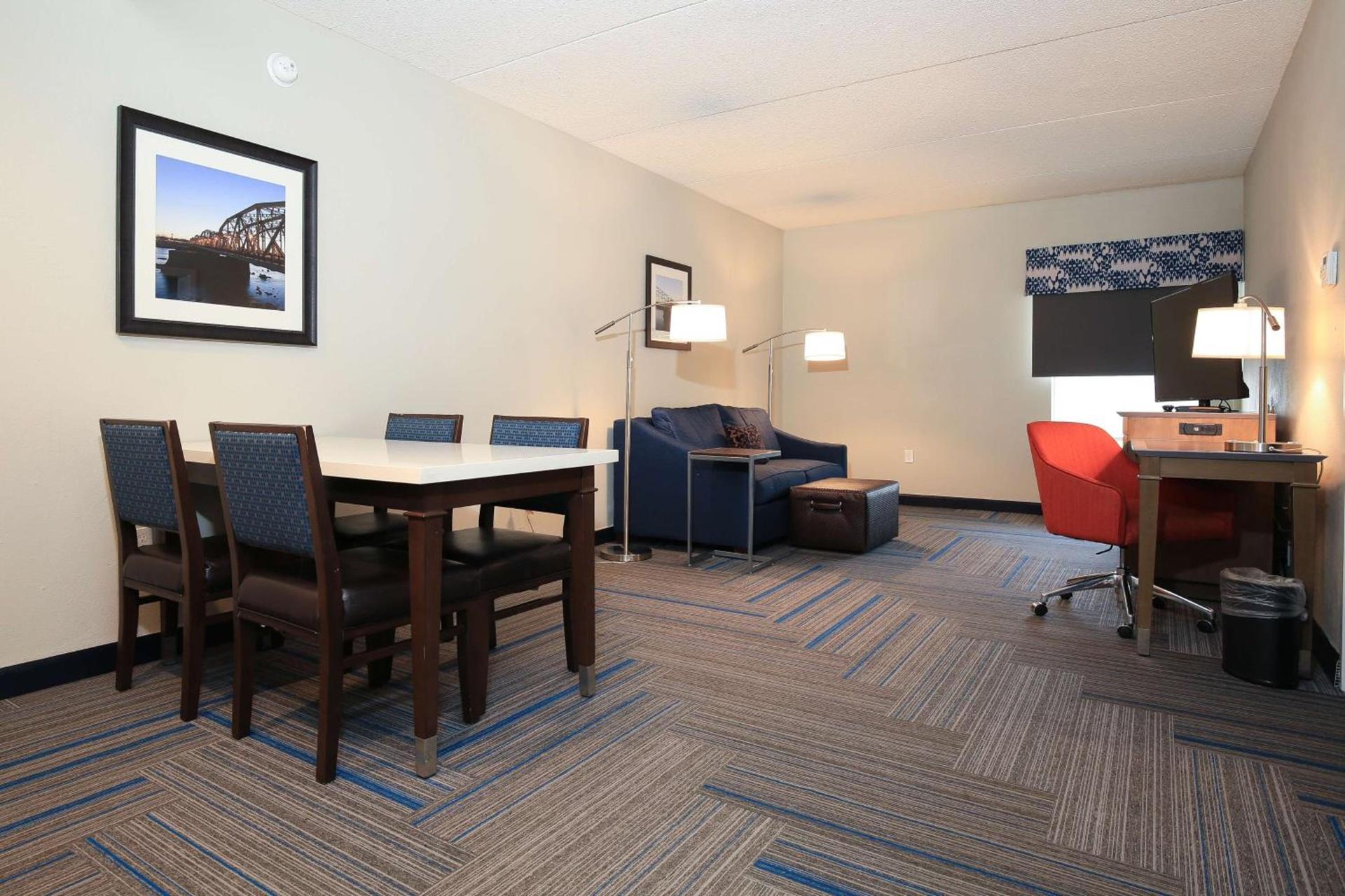 Hampton Inn Bordentown photo 27